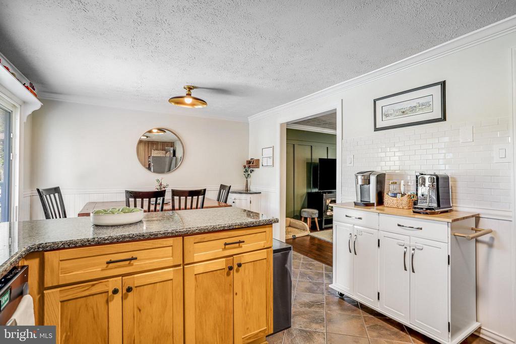 1712 GEMINI DRIVE