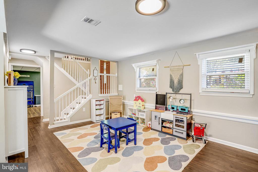 1712 GEMINI DRIVE