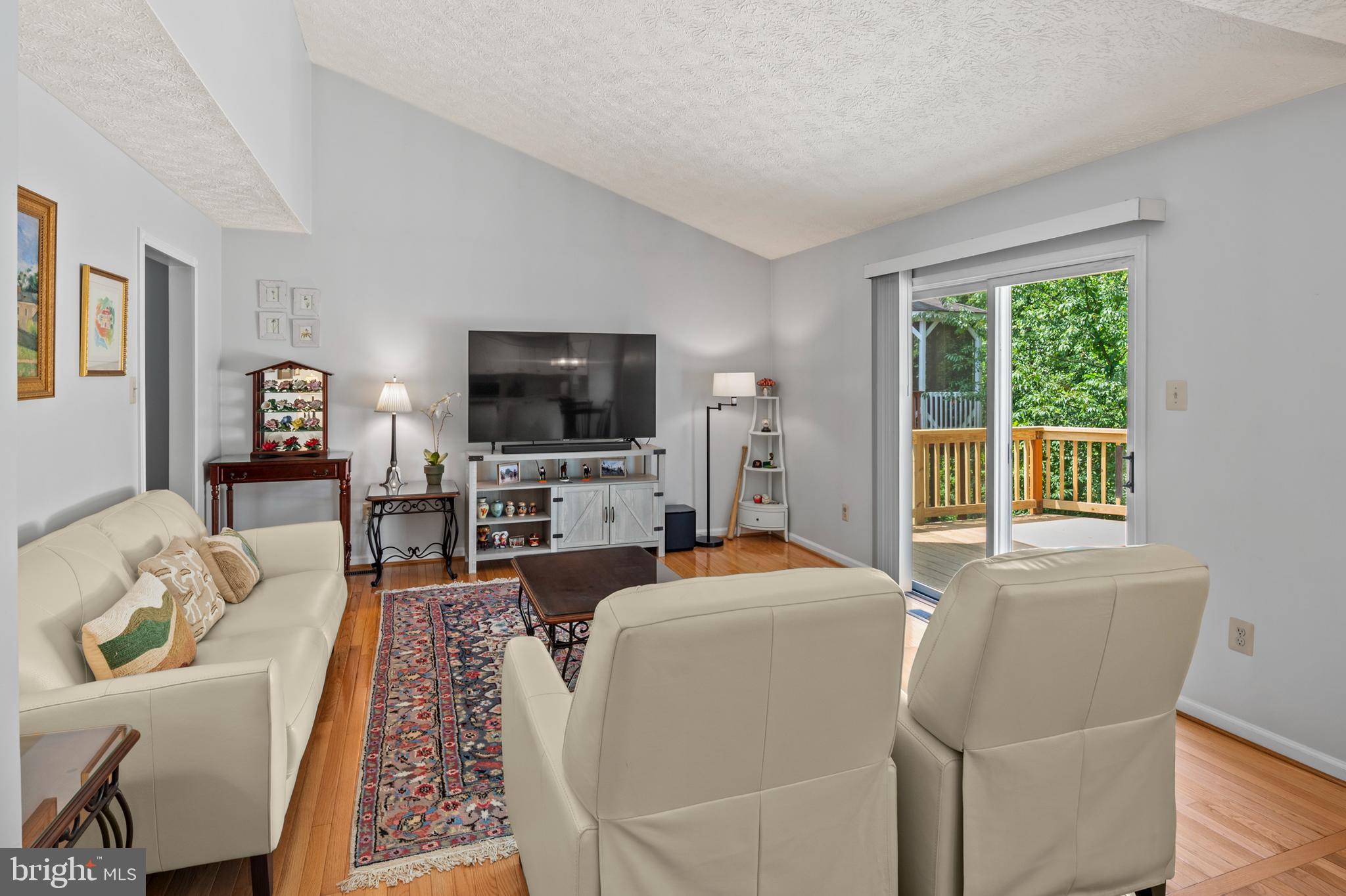 9410 Jackson Ct