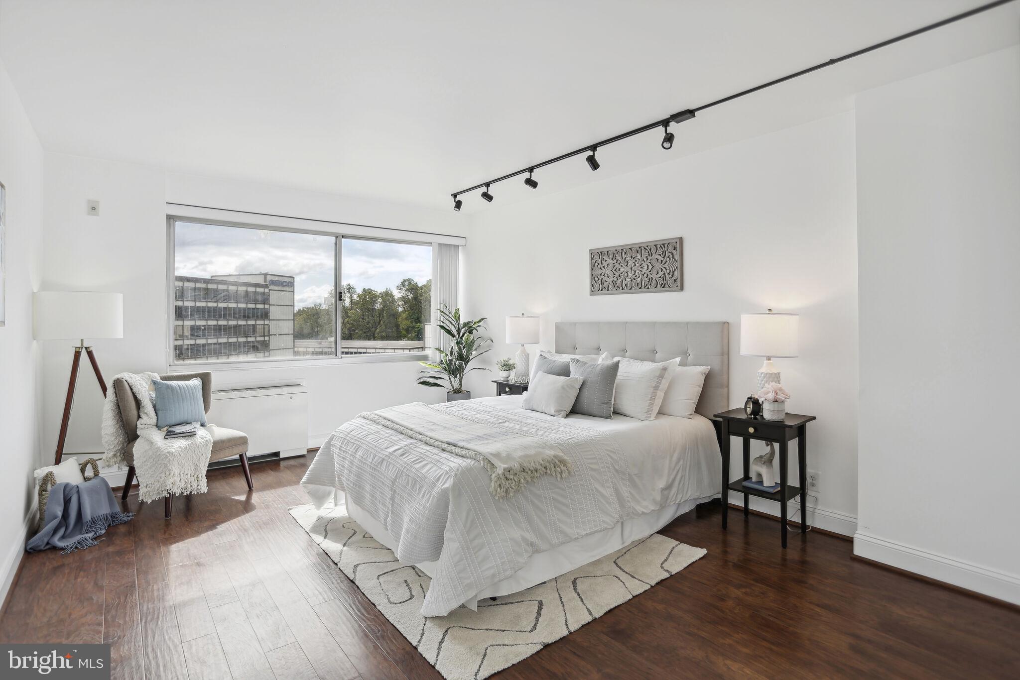 4515 Willard Avenue Unit: 1108S