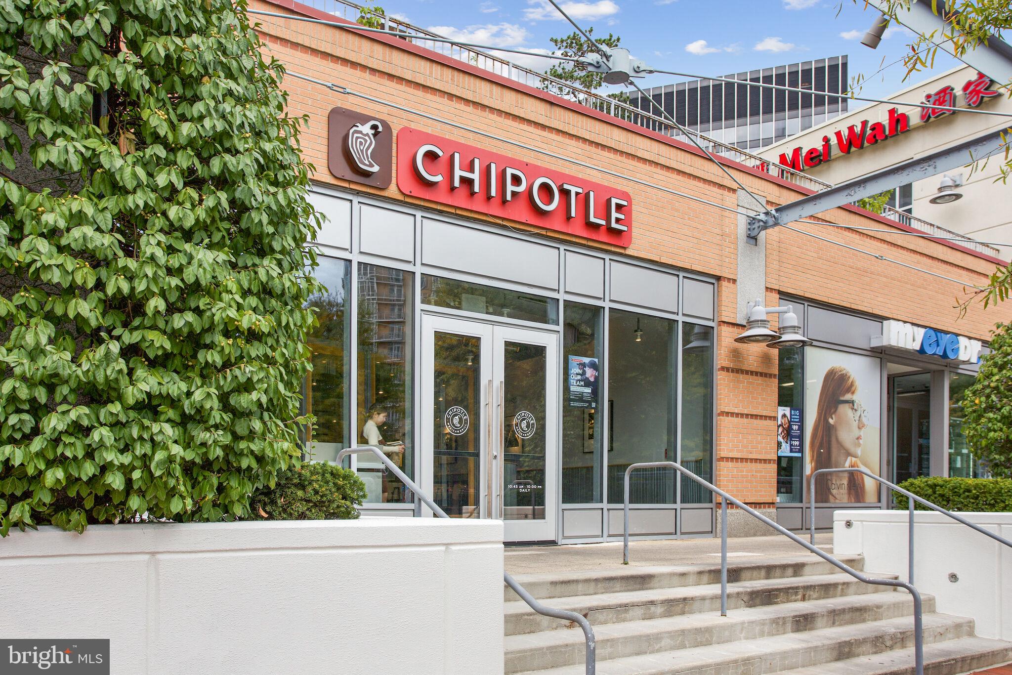 4515 Willard Avenue Unit: 1108S