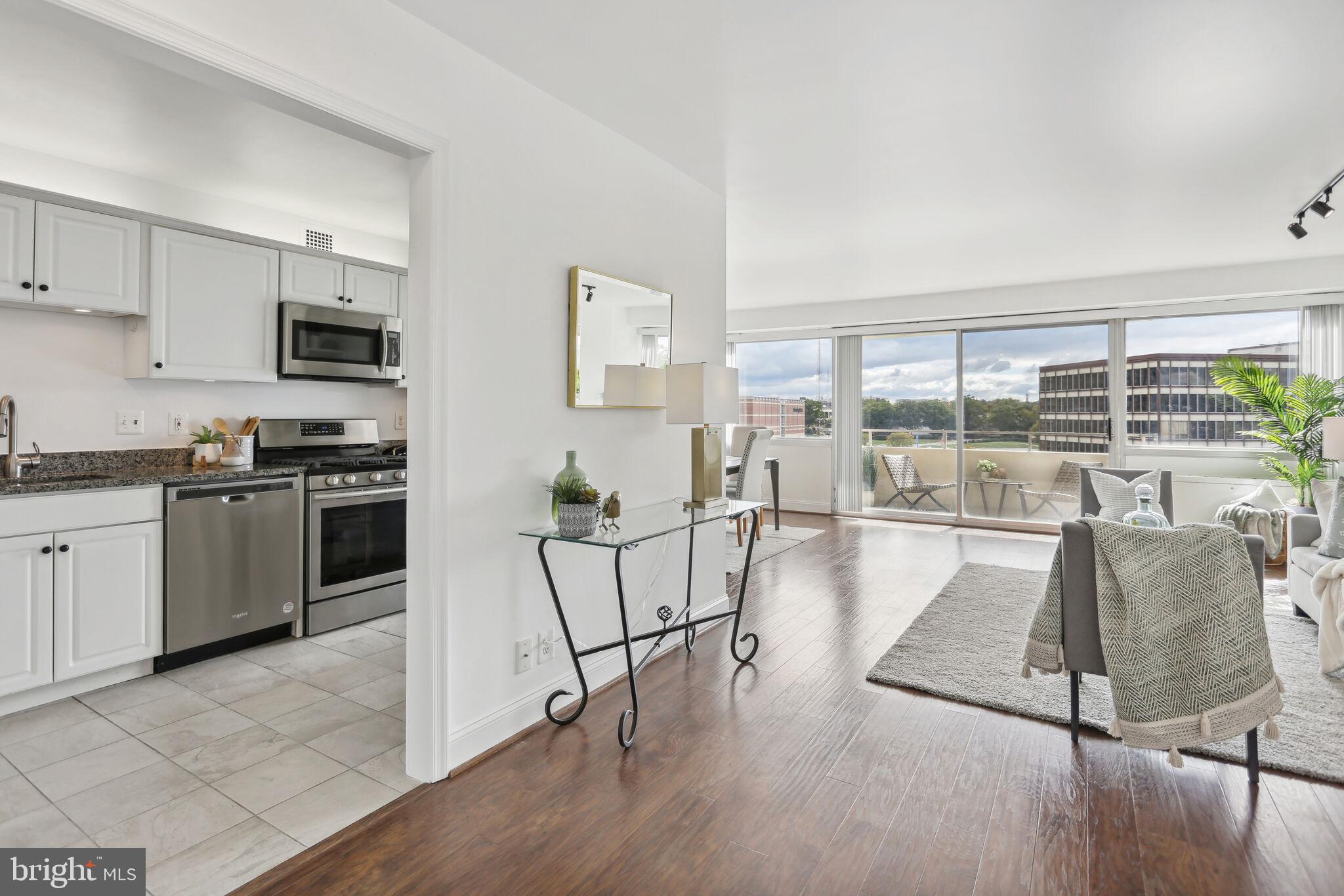 4515 Willard Avenue Unit: 1108S