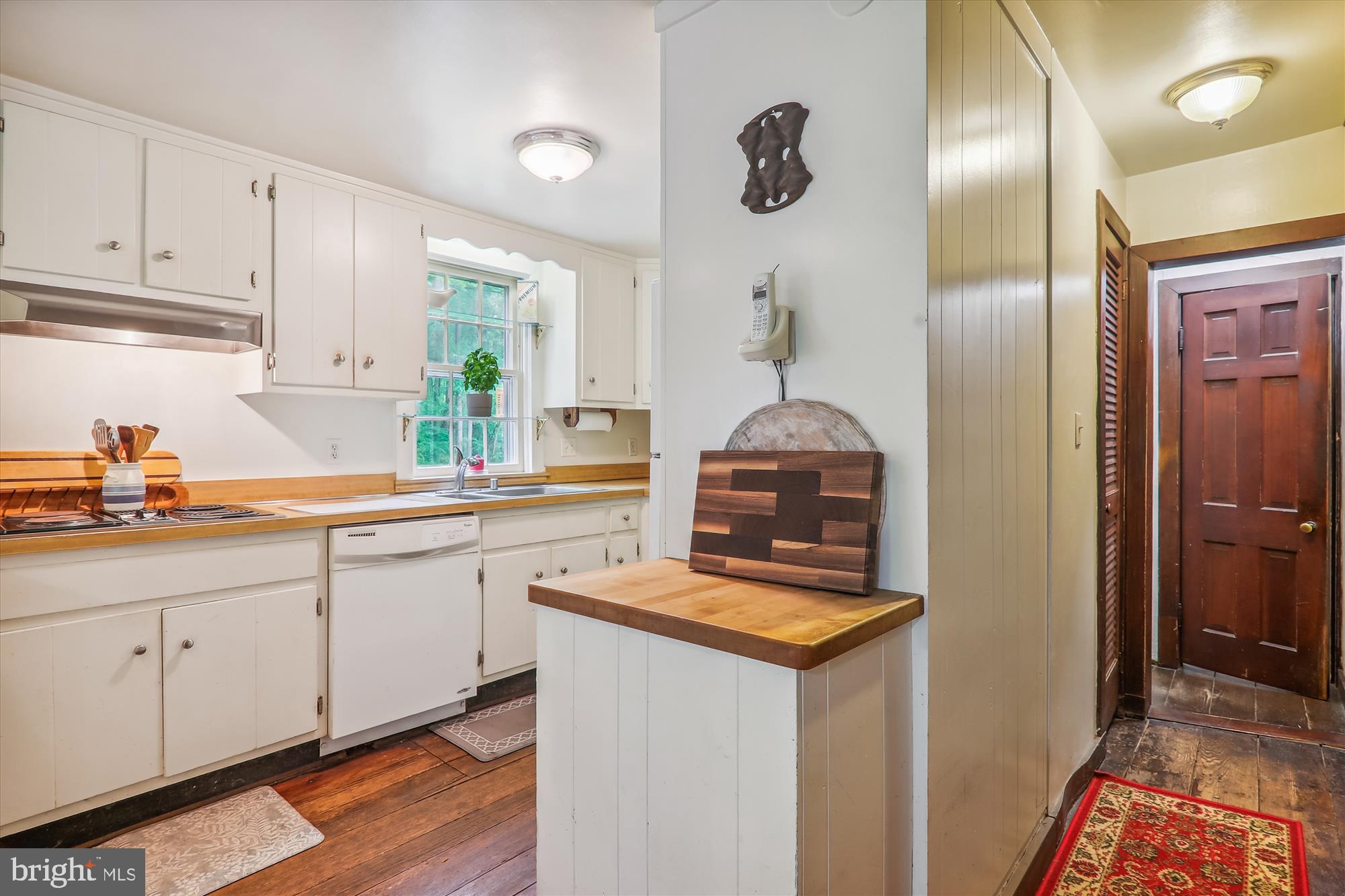 1820 Tucker Lane