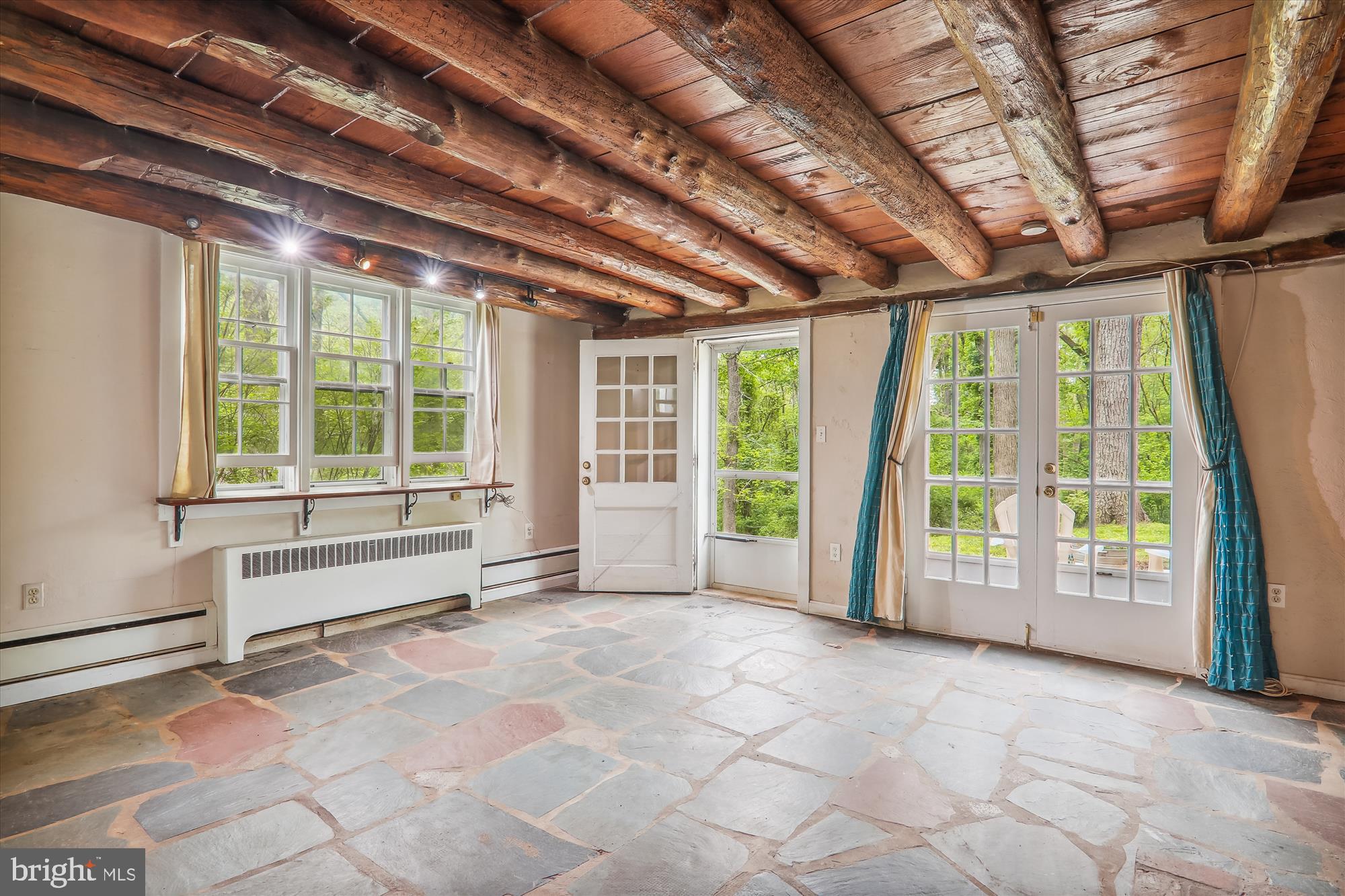 1820 Tucker Lane