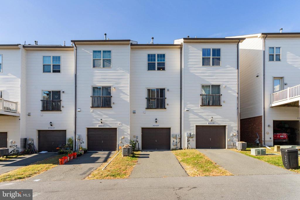 22537 Clarksburg Rd