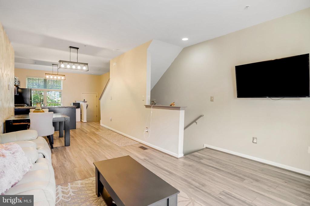 22537 Clarksburg Rd