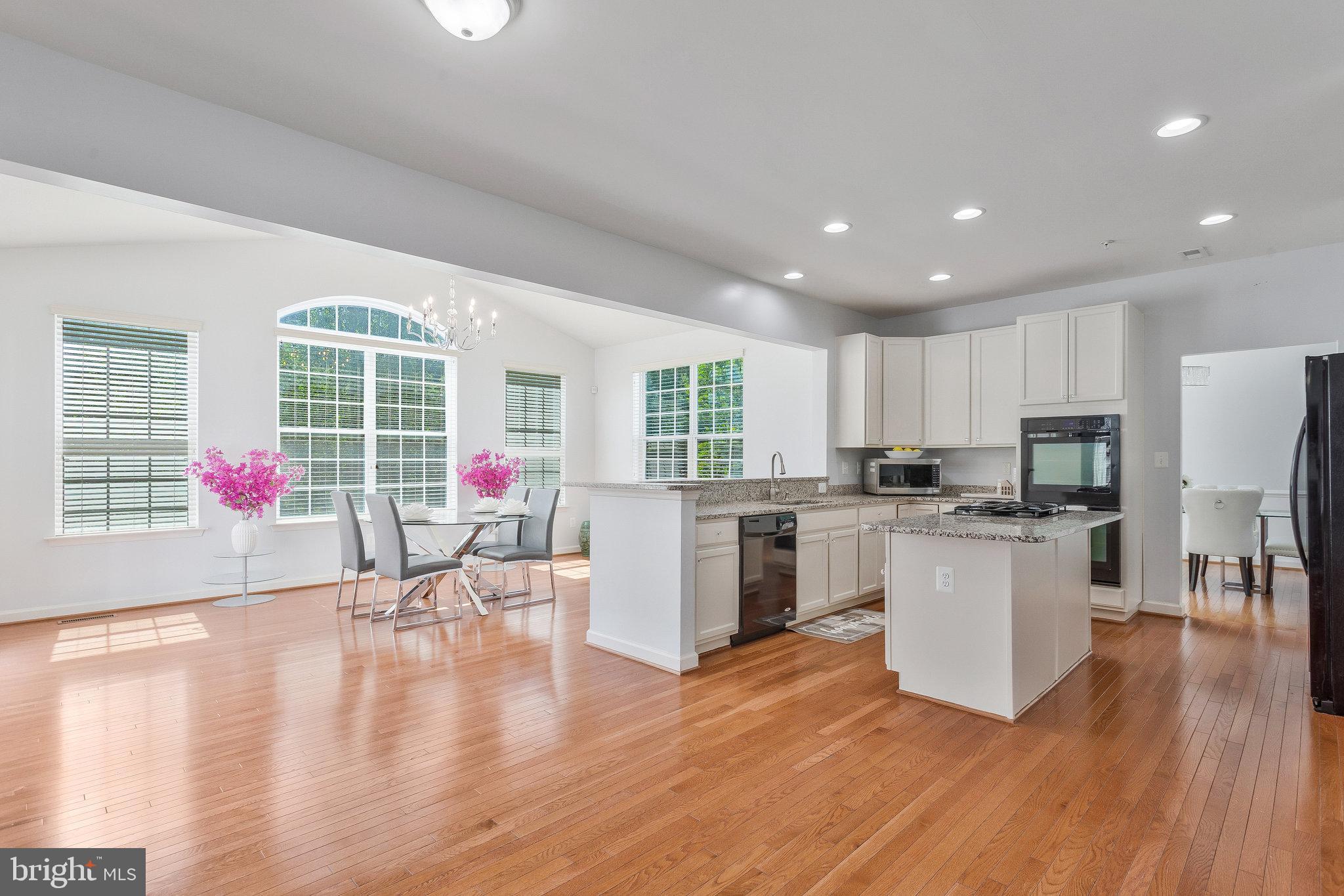 7045 SAND CHERRY WAY