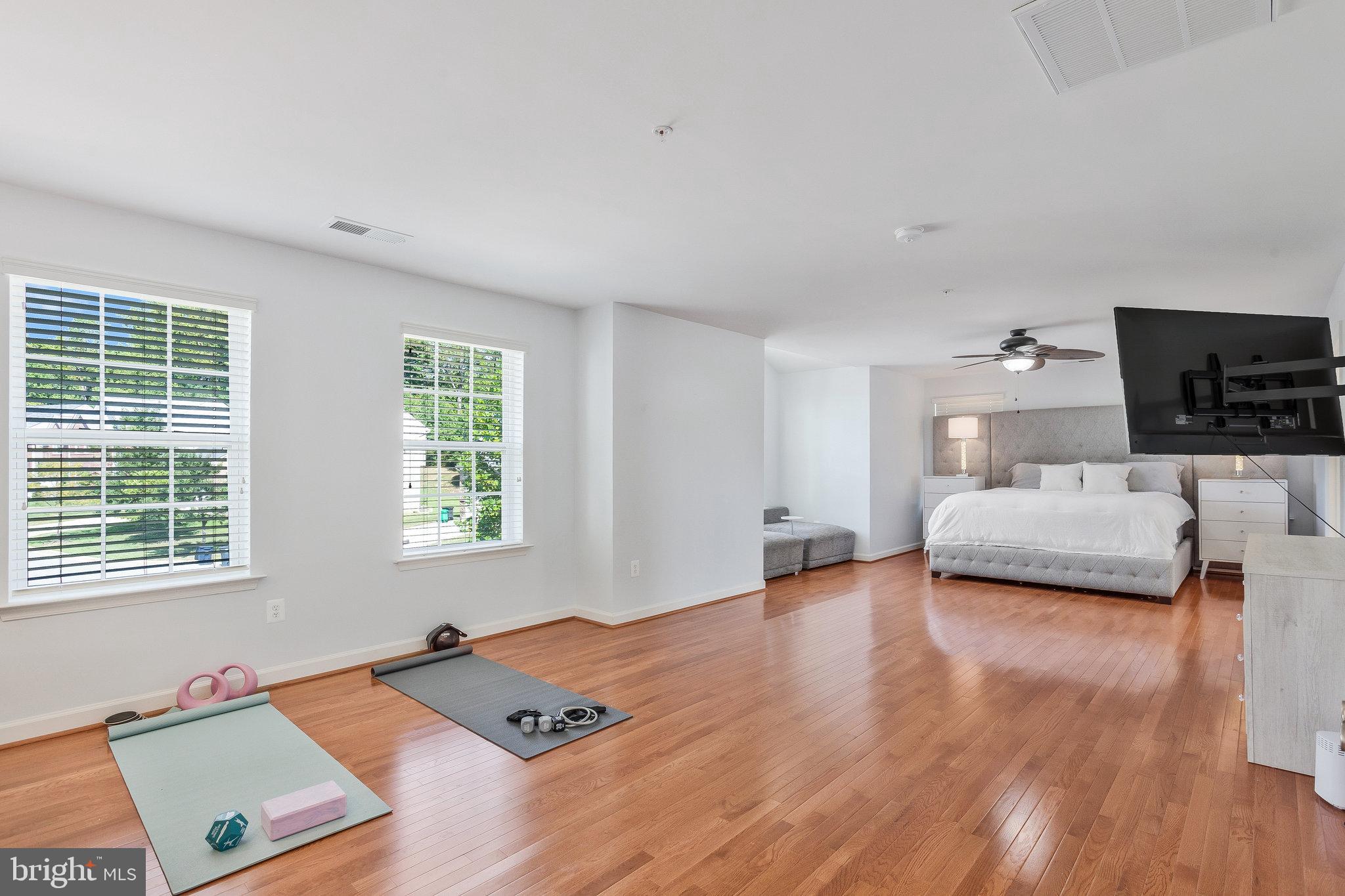 7045 SAND CHERRY WAY