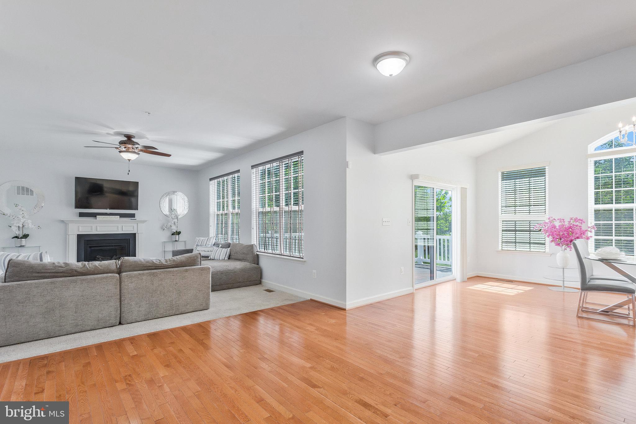 7045 SAND CHERRY WAY