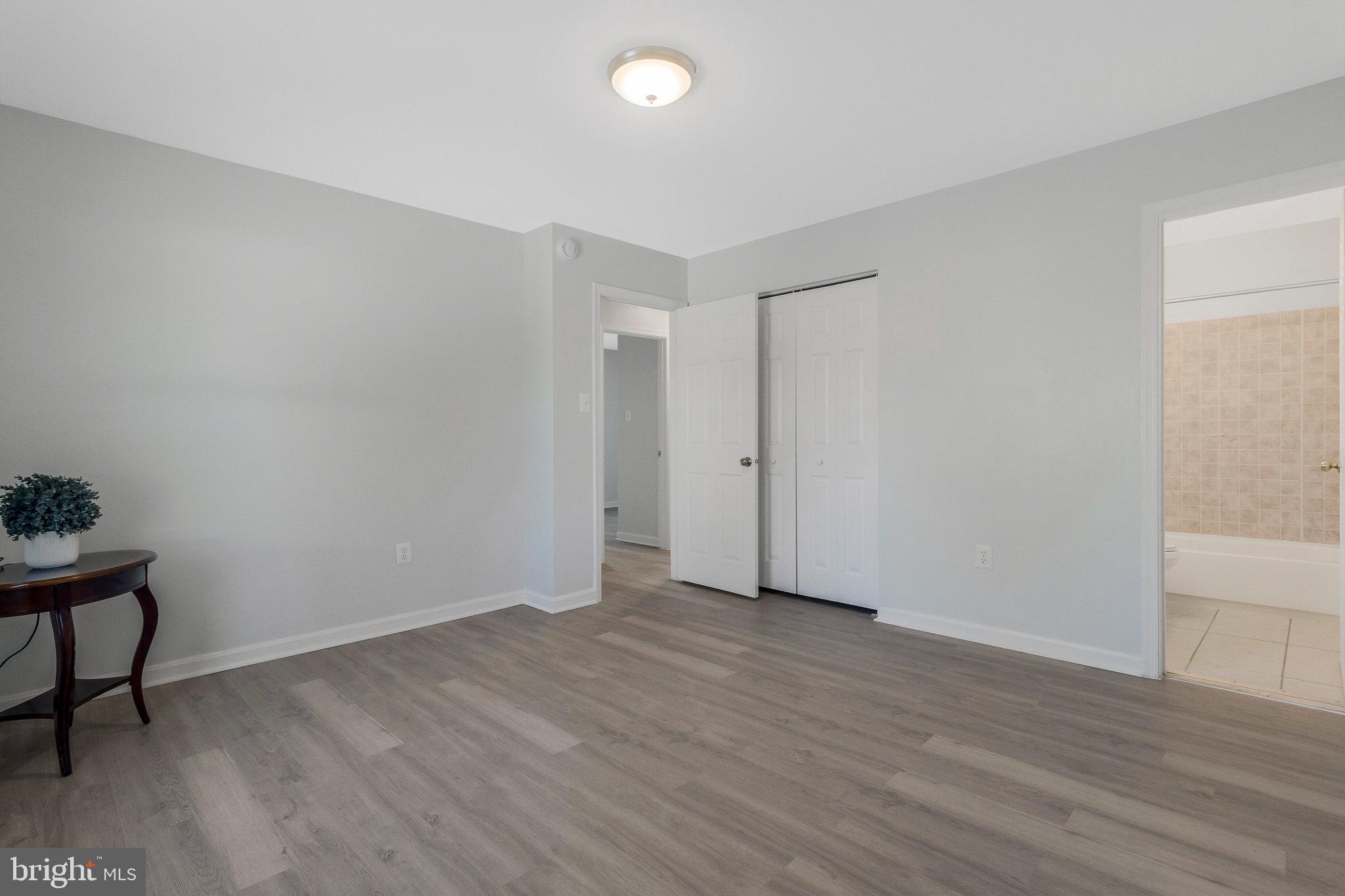 5004 ROANOKE PL