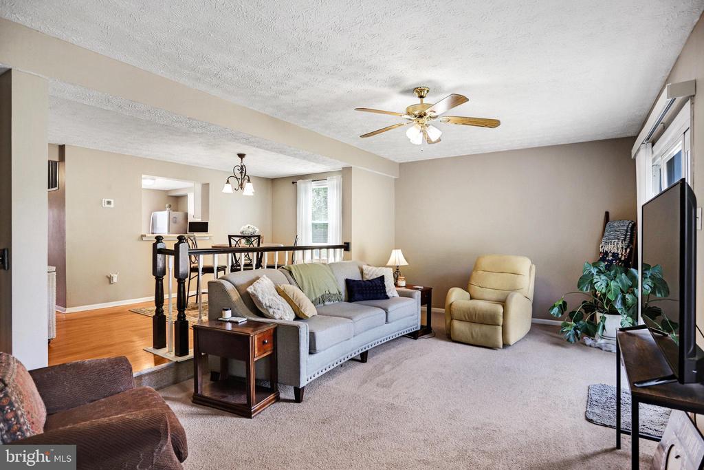 7700 Mandan Rd