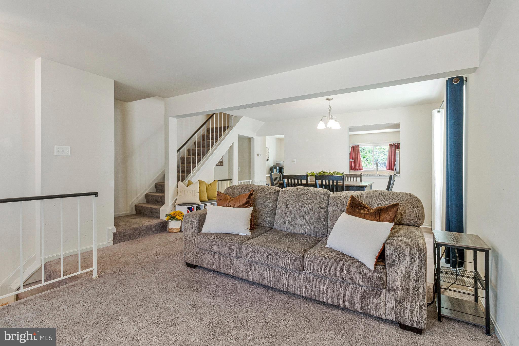 14010 Oxford Dr
