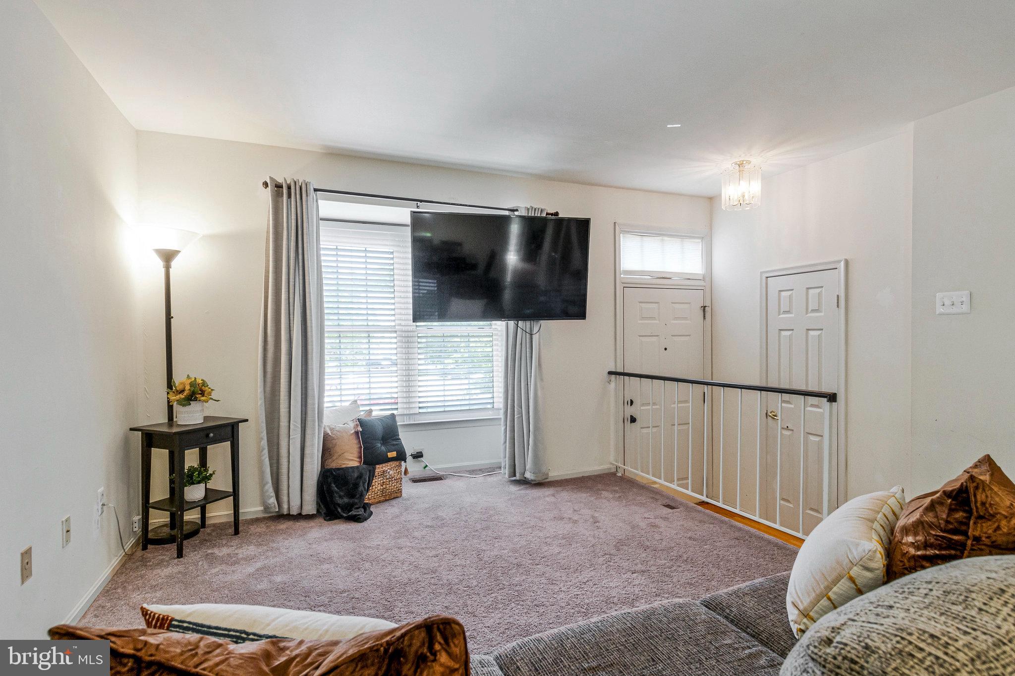 14010 Oxford Dr