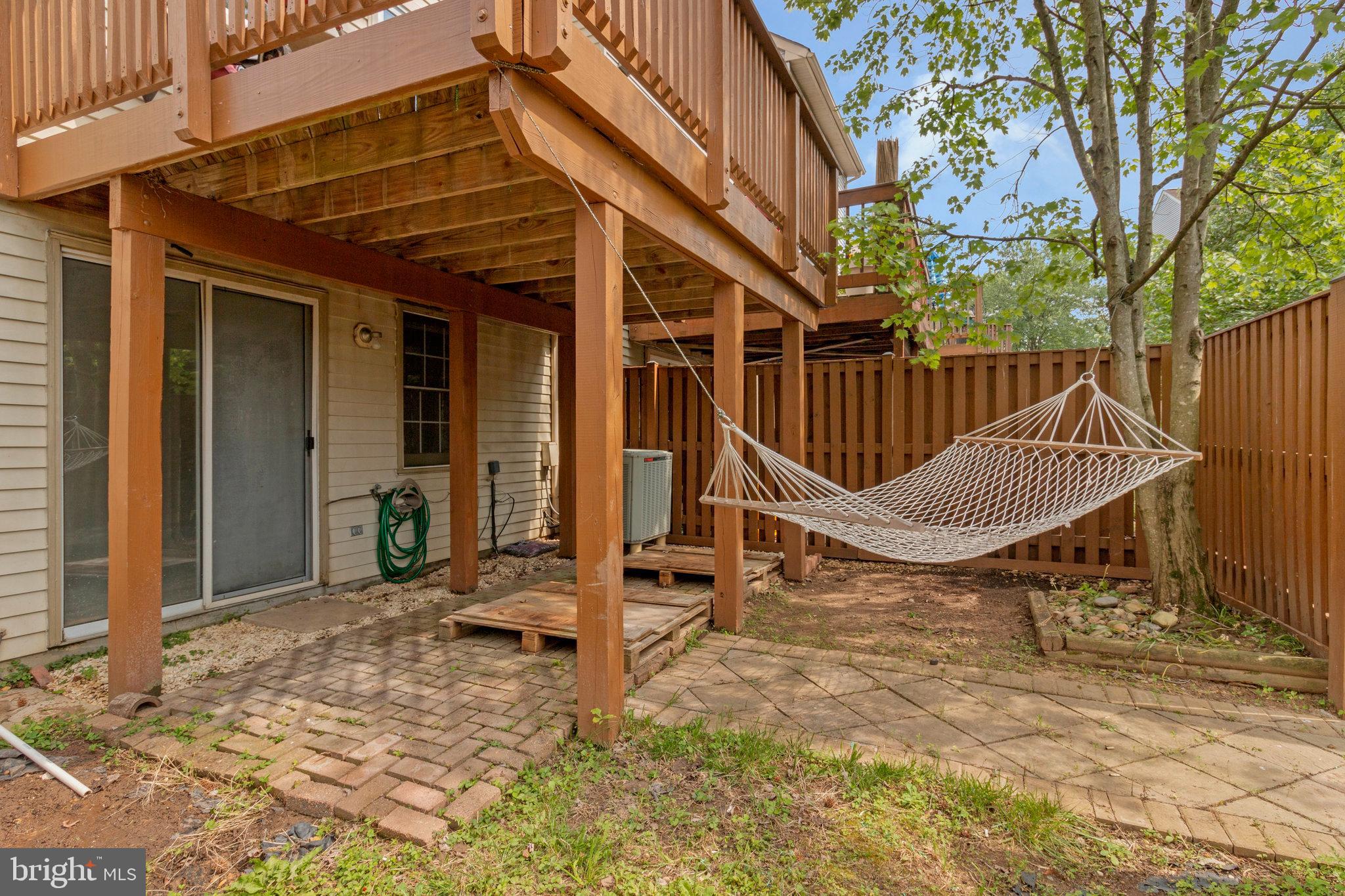 14010 Oxford Dr
