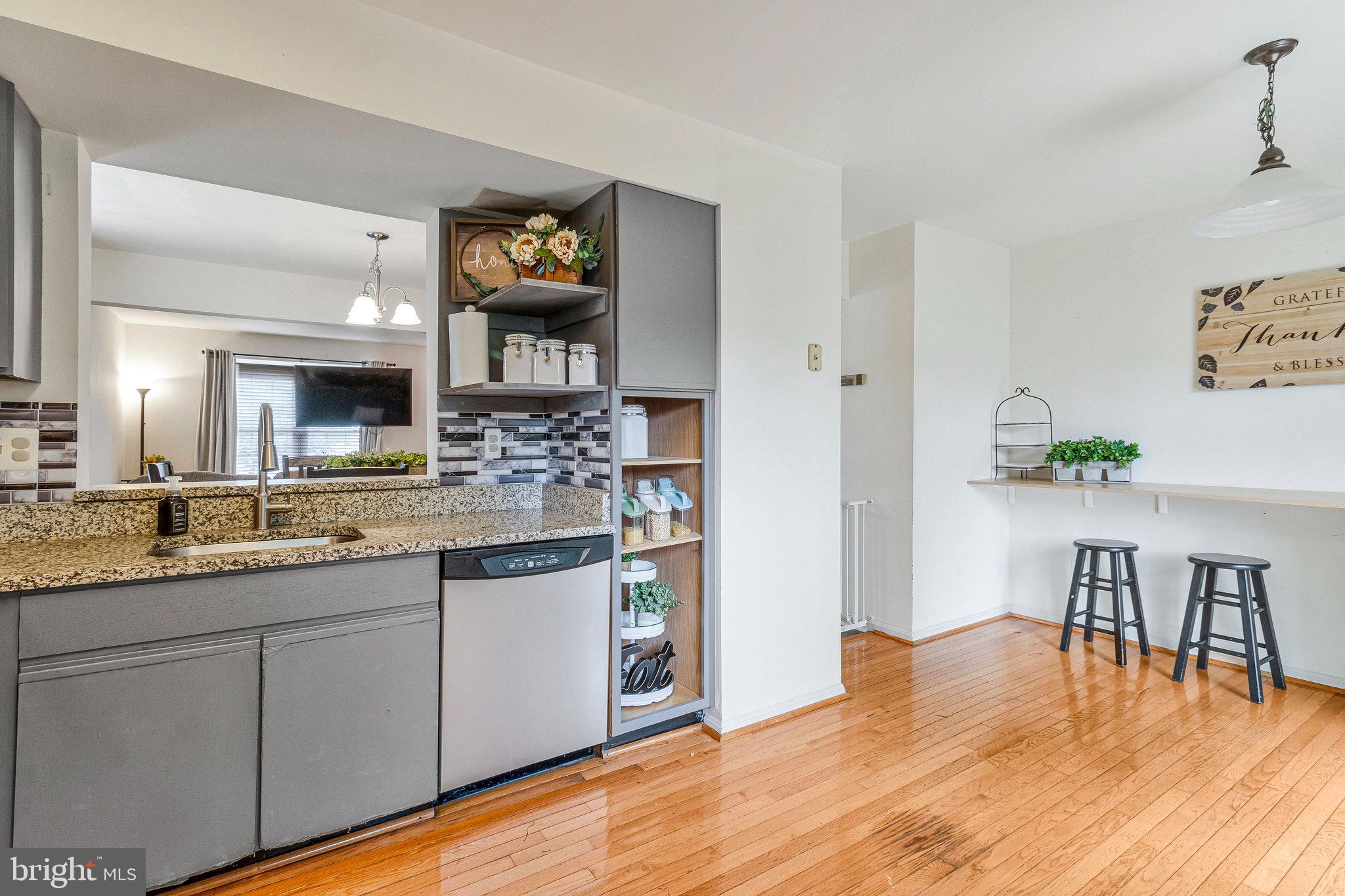 14010 Oxford Dr