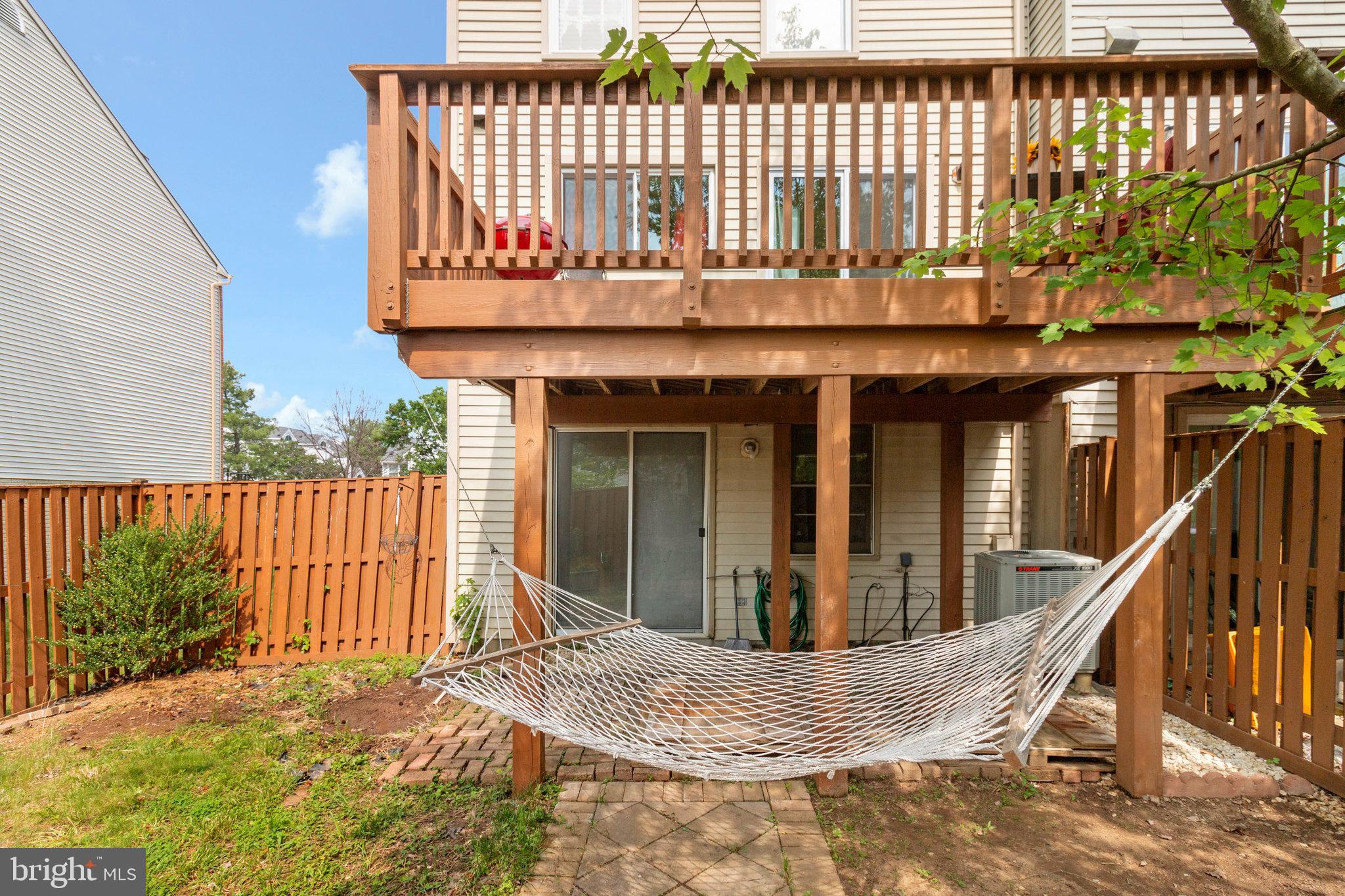 14010 Oxford Dr