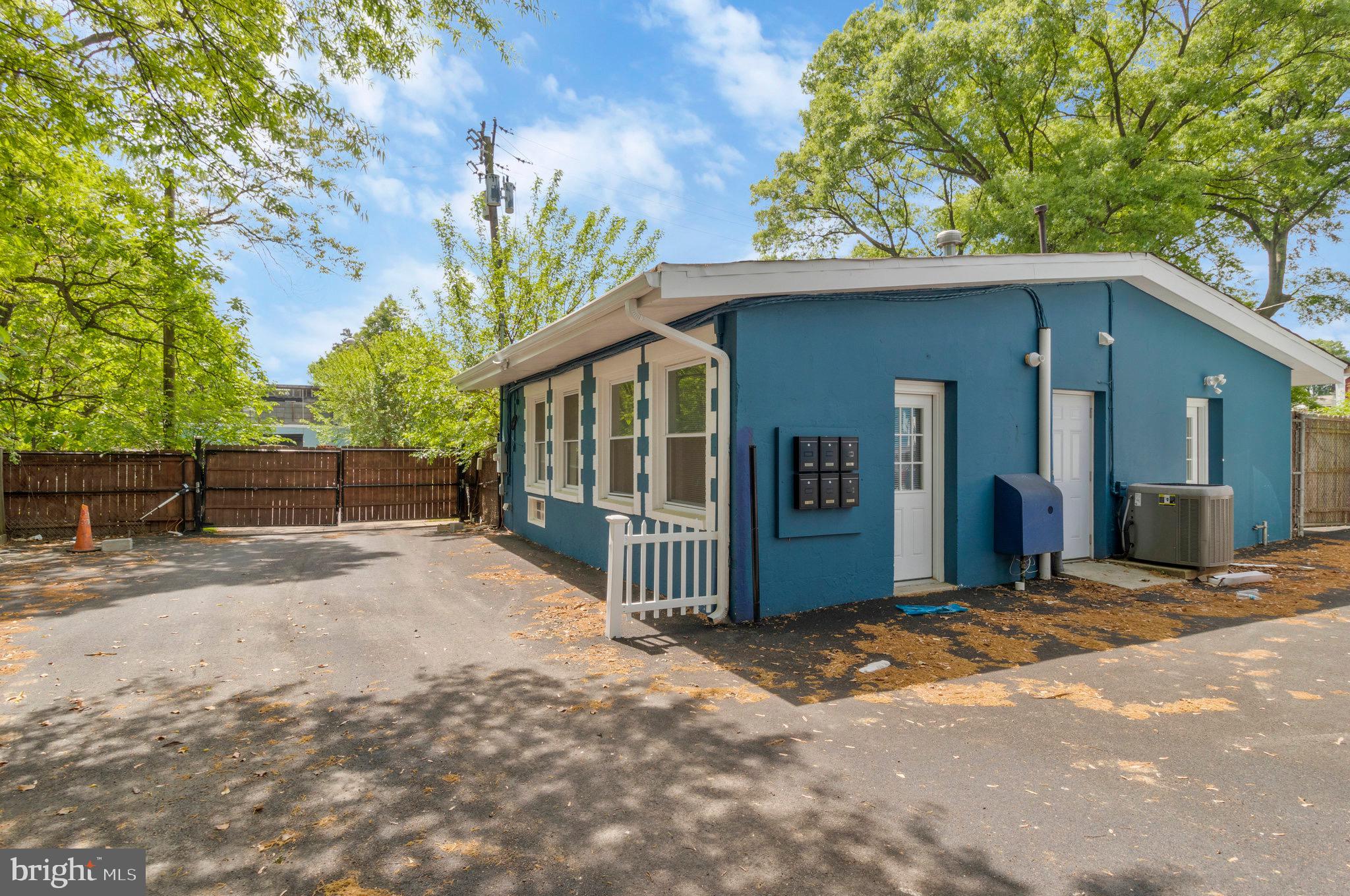 3801 CEDAR CROFT PLACE