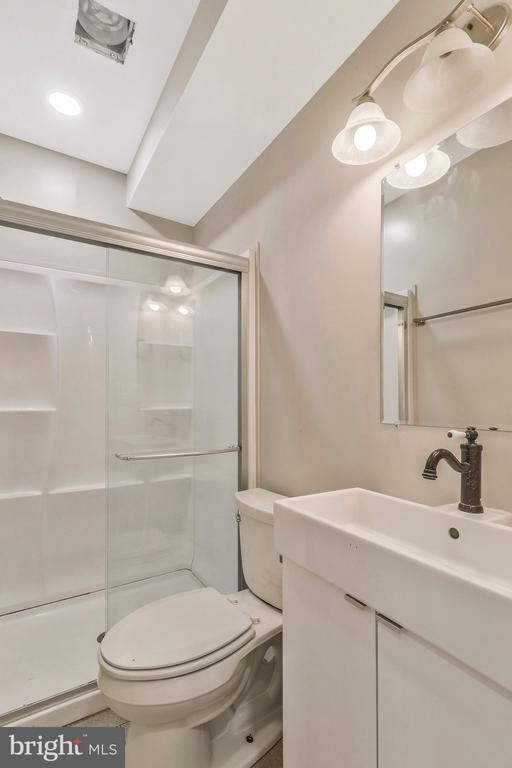 3801 CEDAR CROFT PLACE
