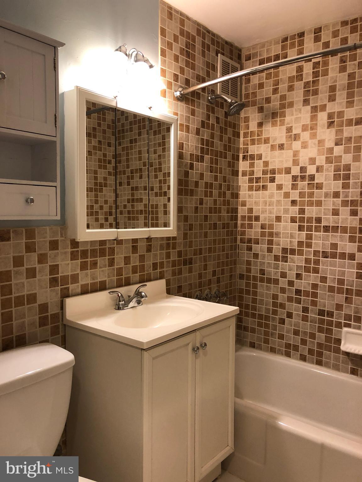 1121 Arlington Boulevard Unit: 204