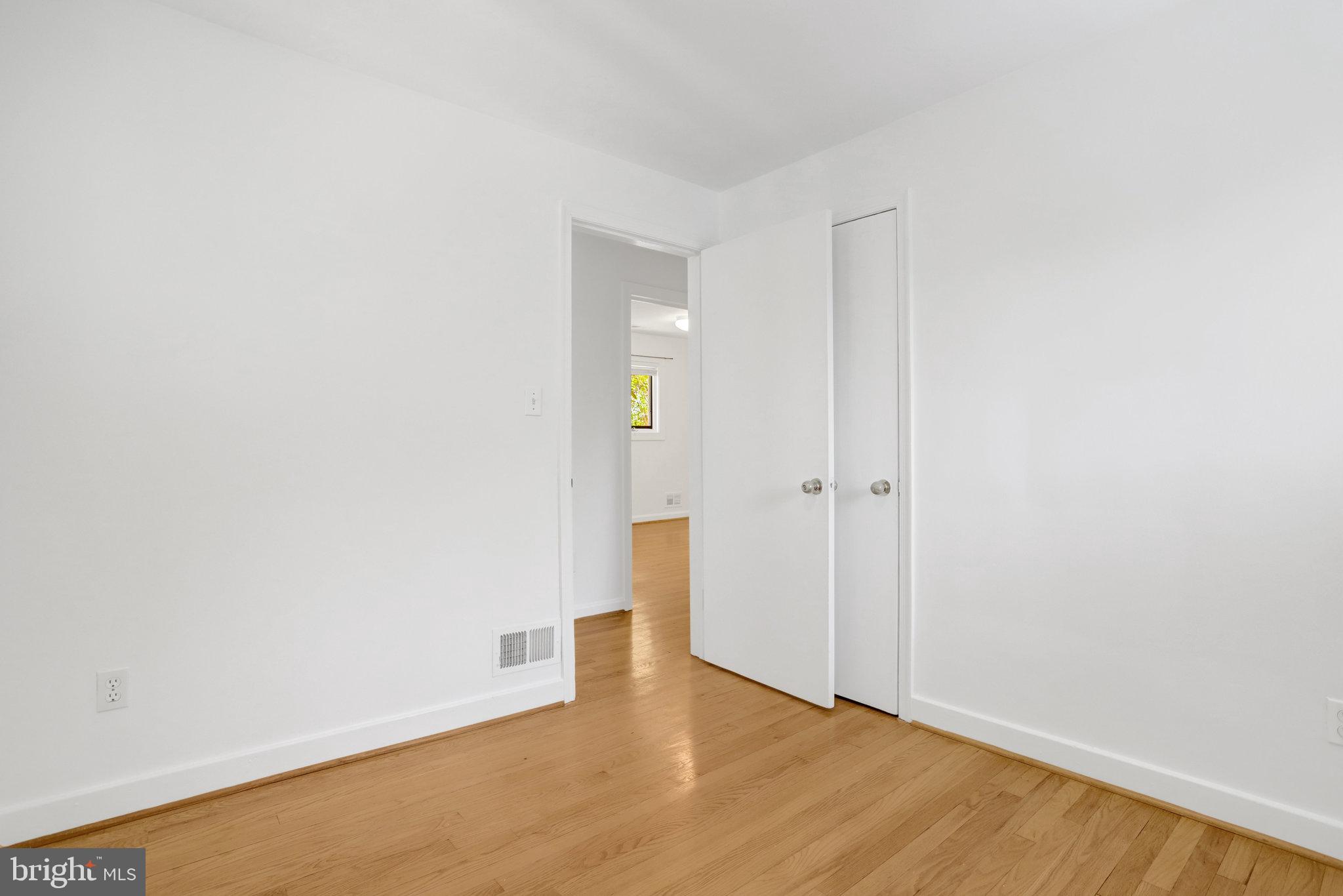 2921 S GRANT