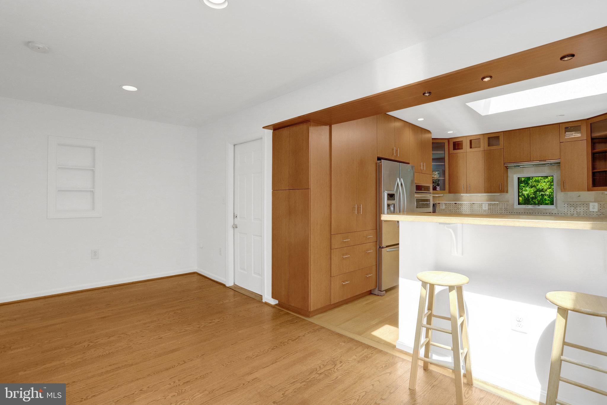 2921 S GRANT
