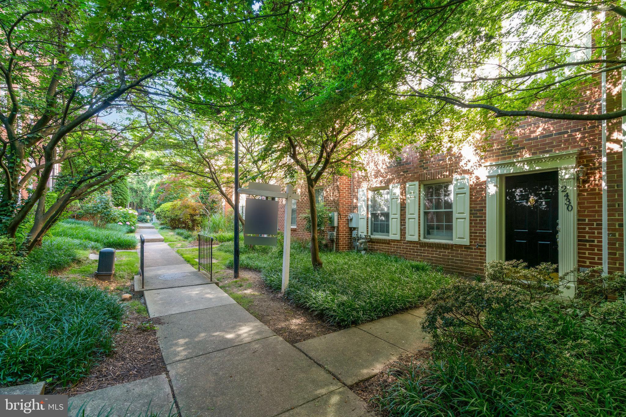 2430 GARNETT DR