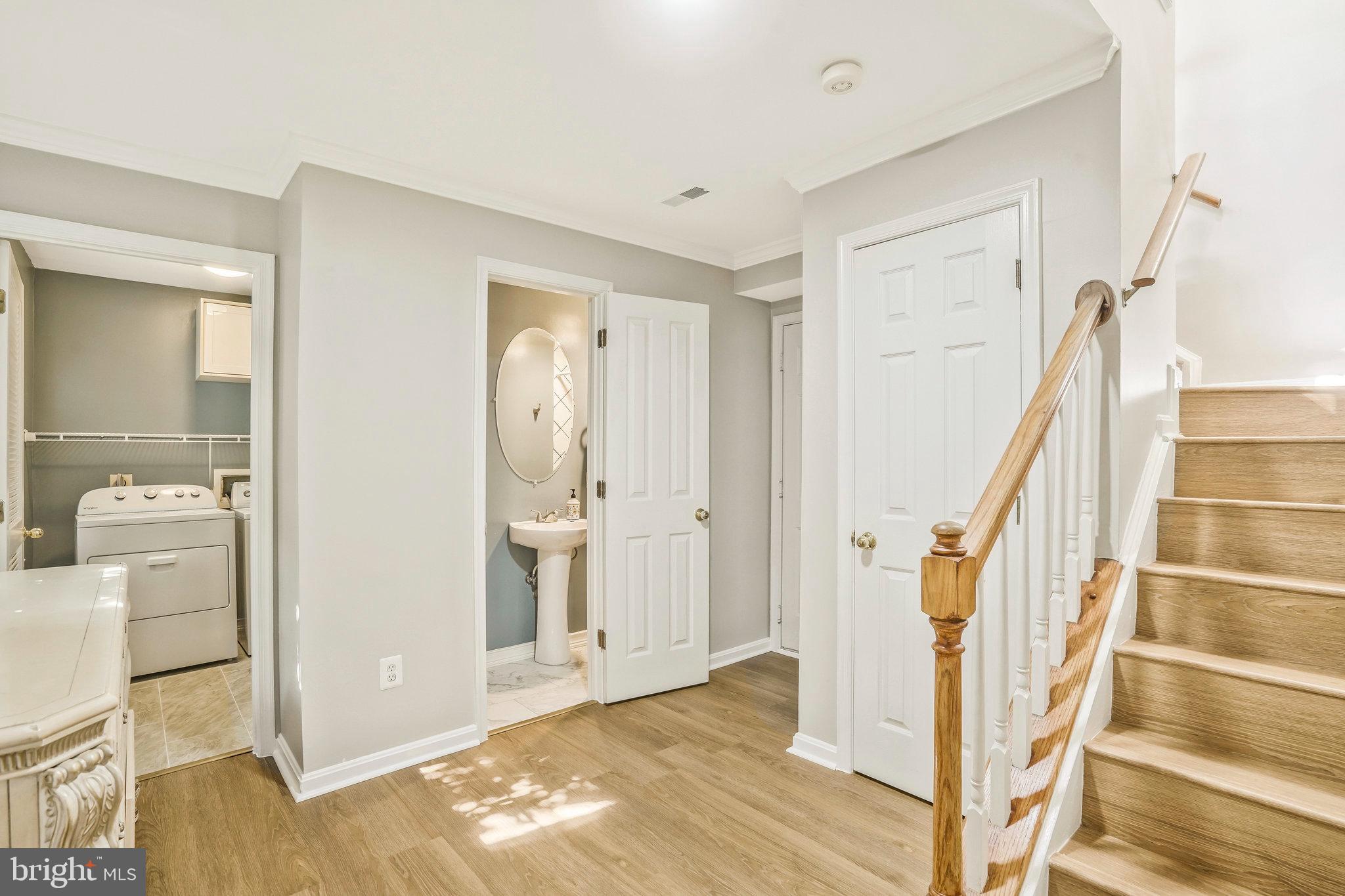 2430 GARNETT DR