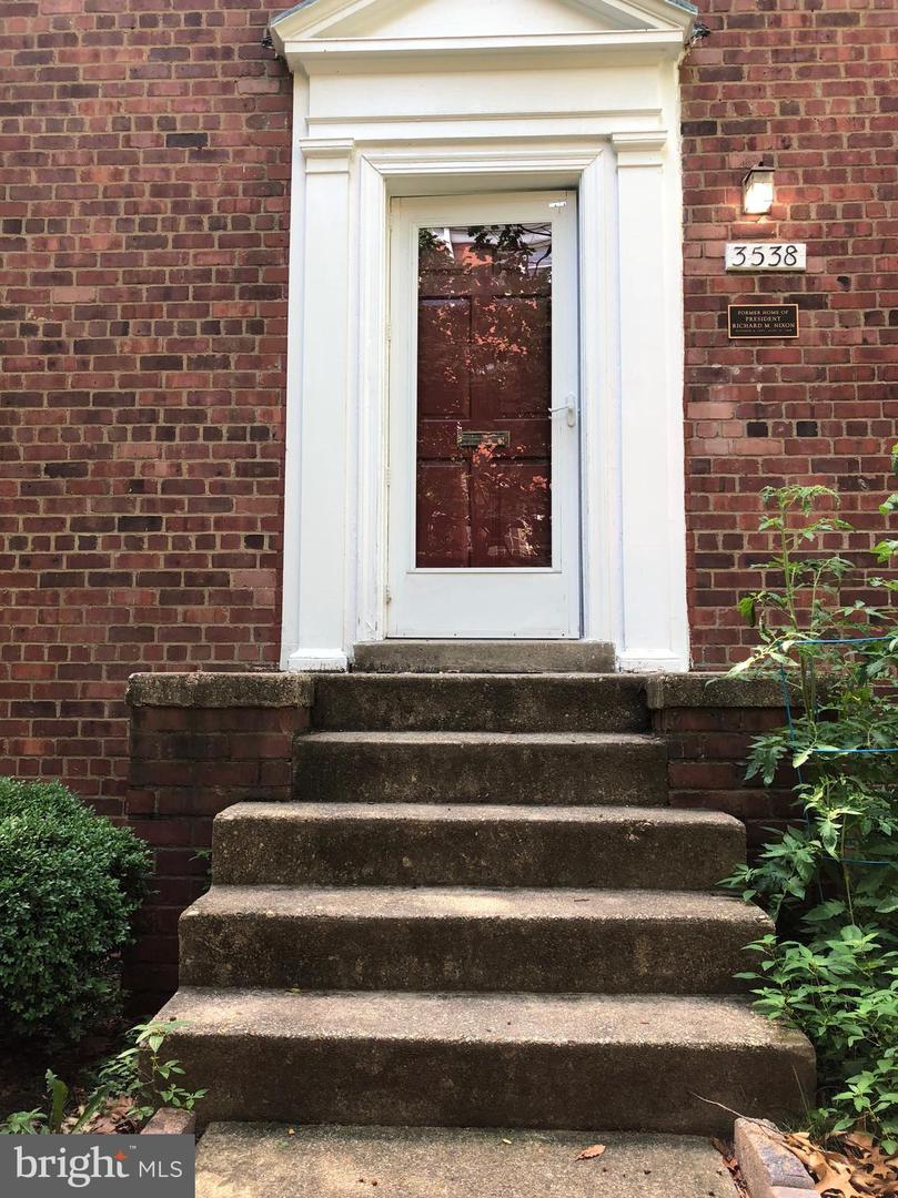 3538 GUNSTON RD