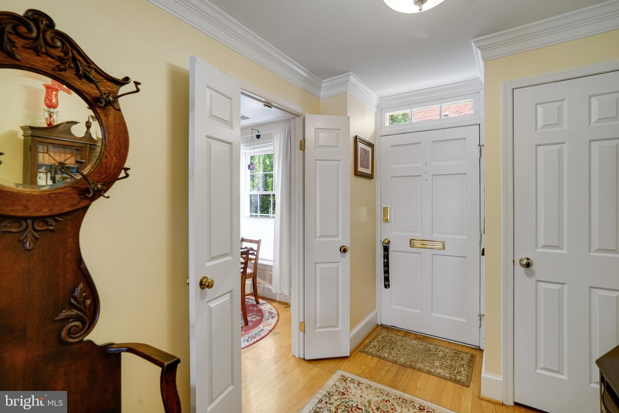 1142 N PITT STREET N