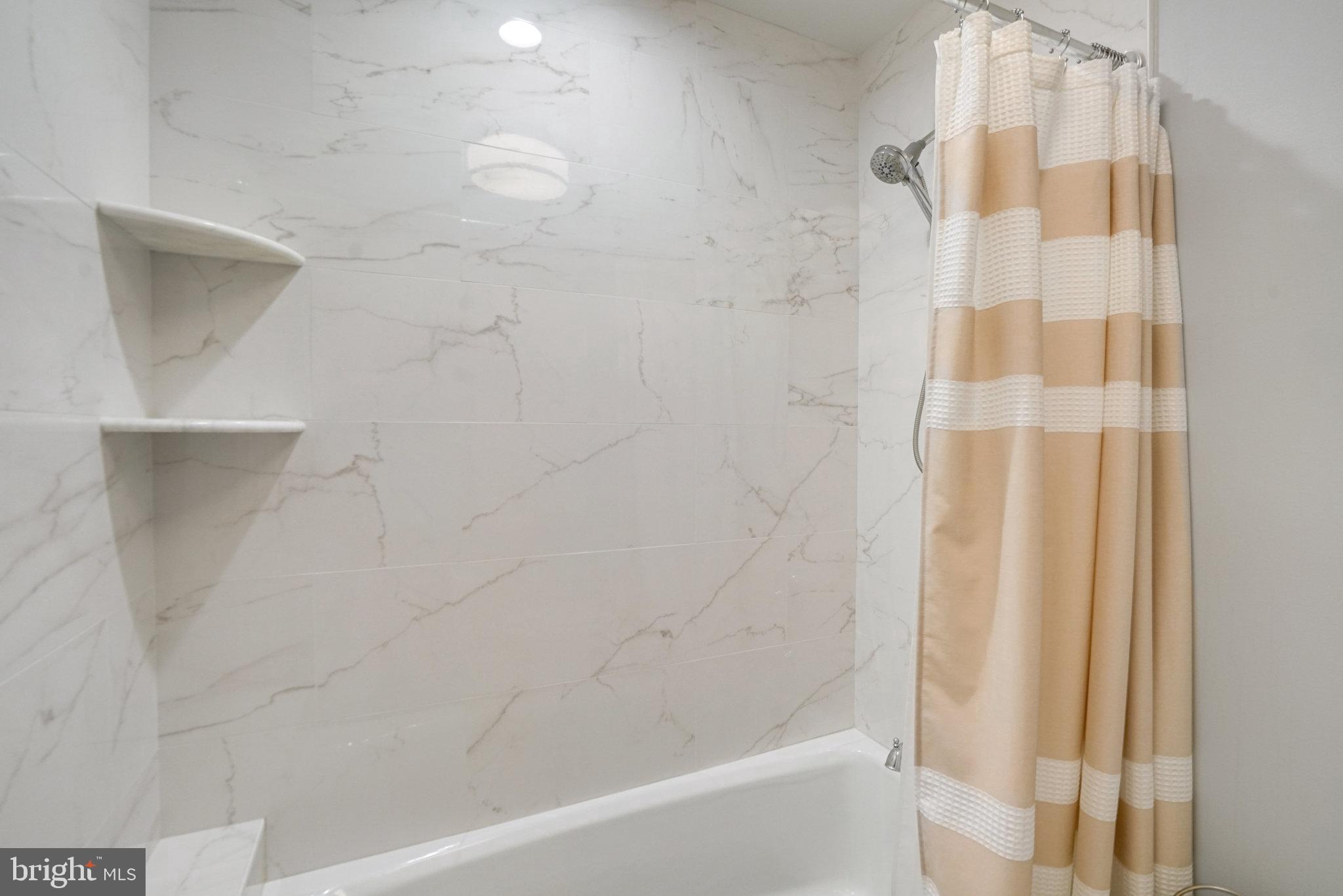 1142 N PITT STREET N