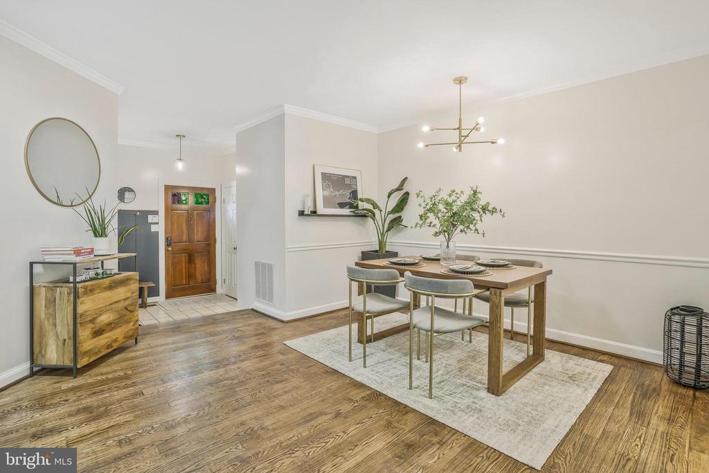 5877 Woodfield Estates Dr
