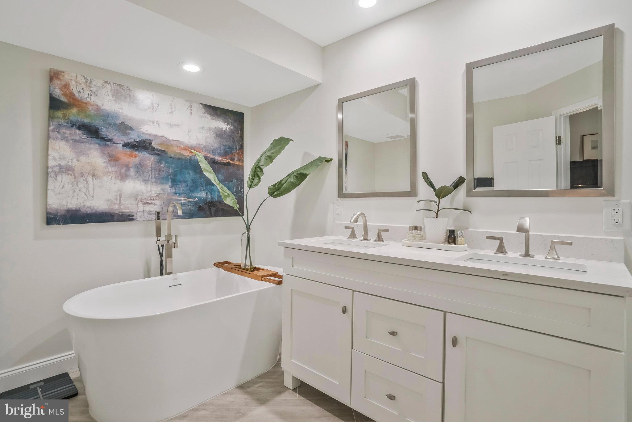 5877 Woodfield Estates Dr