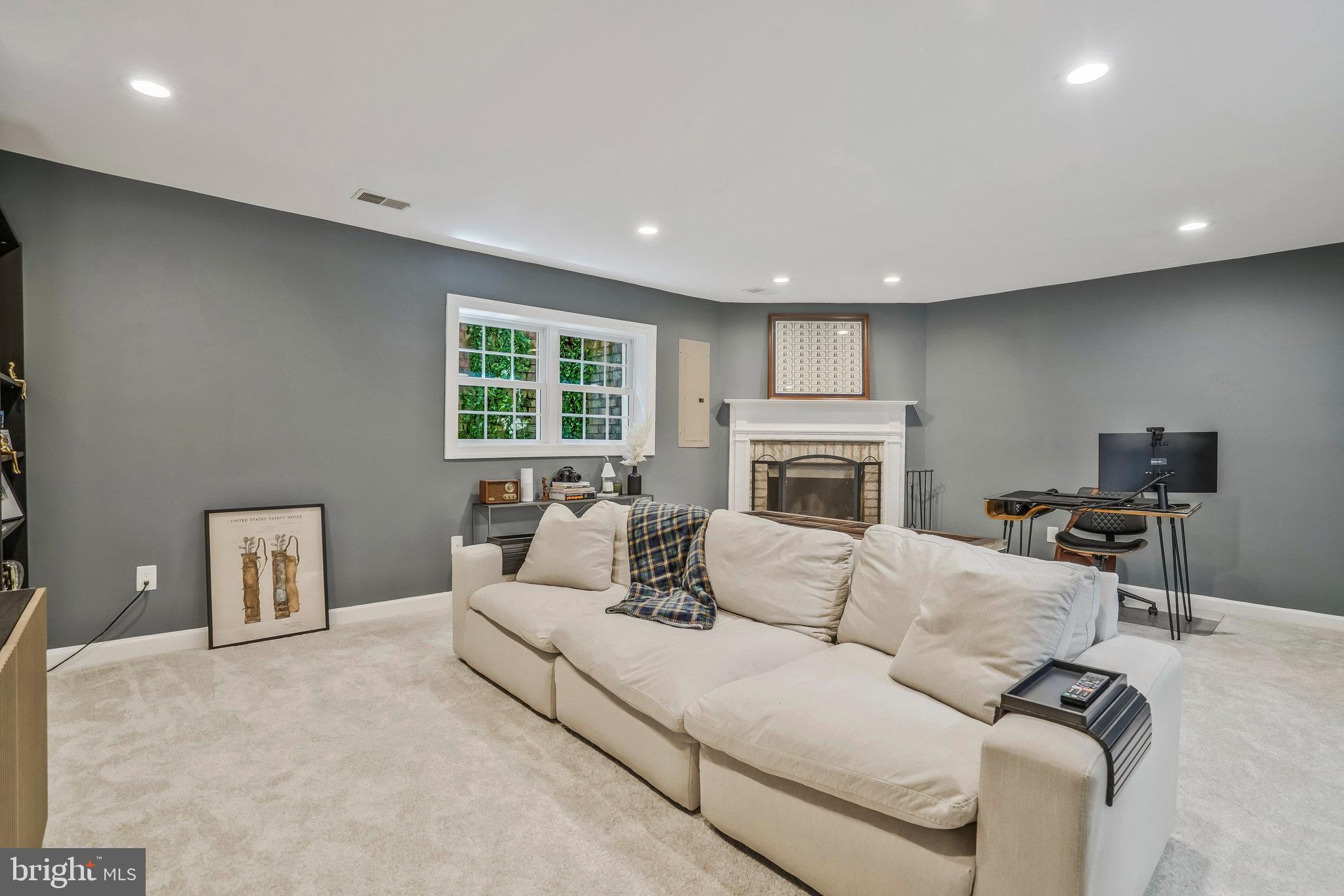 5877 Woodfield Estates Dr