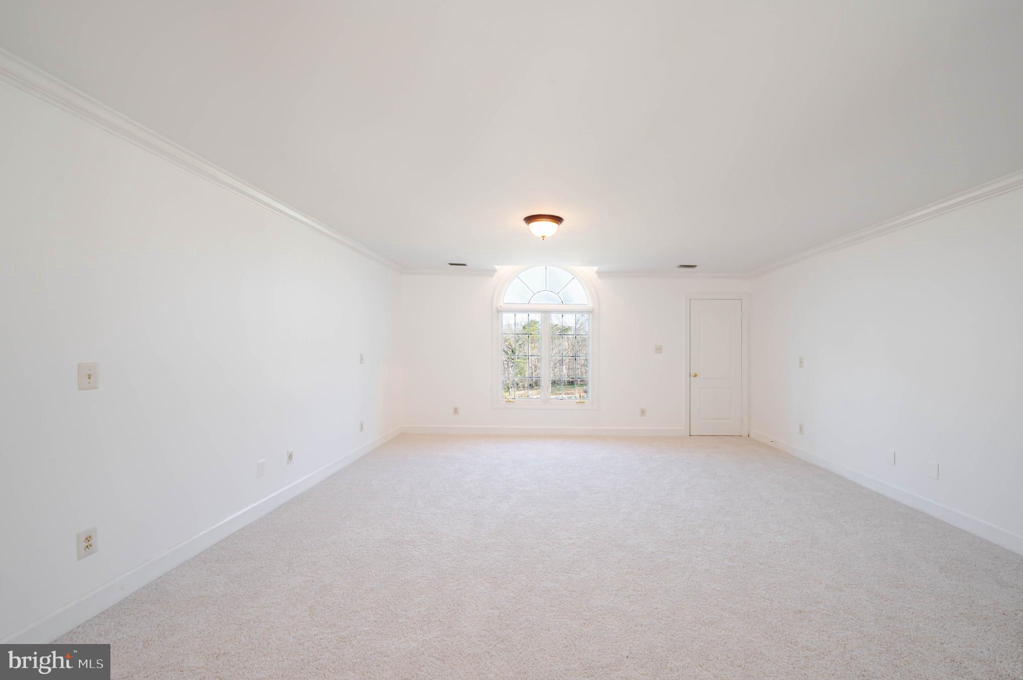 6601 Stonecrest Ln