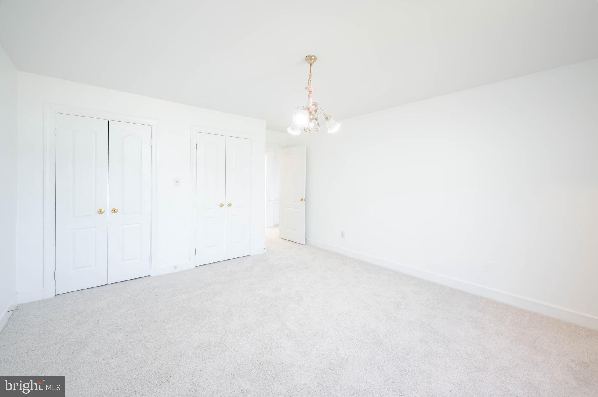 6601 Stonecrest Ln