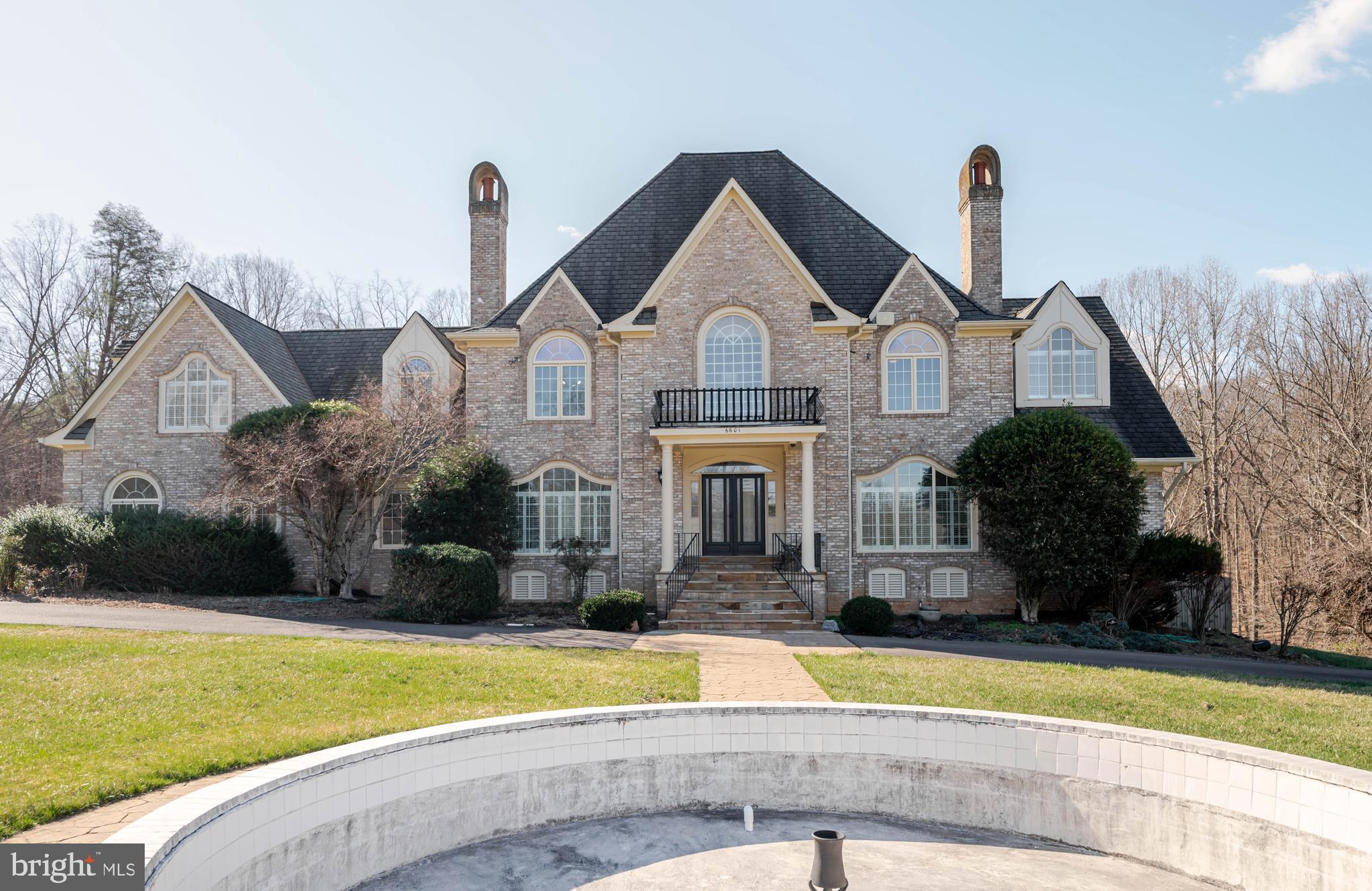 6601 Stonecrest Ln