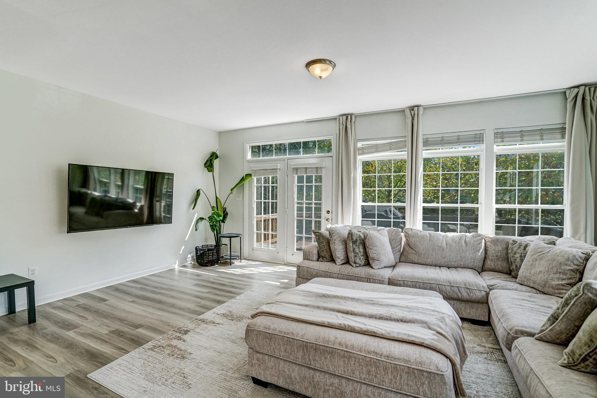 8535 WYNGATE MANOR COURT