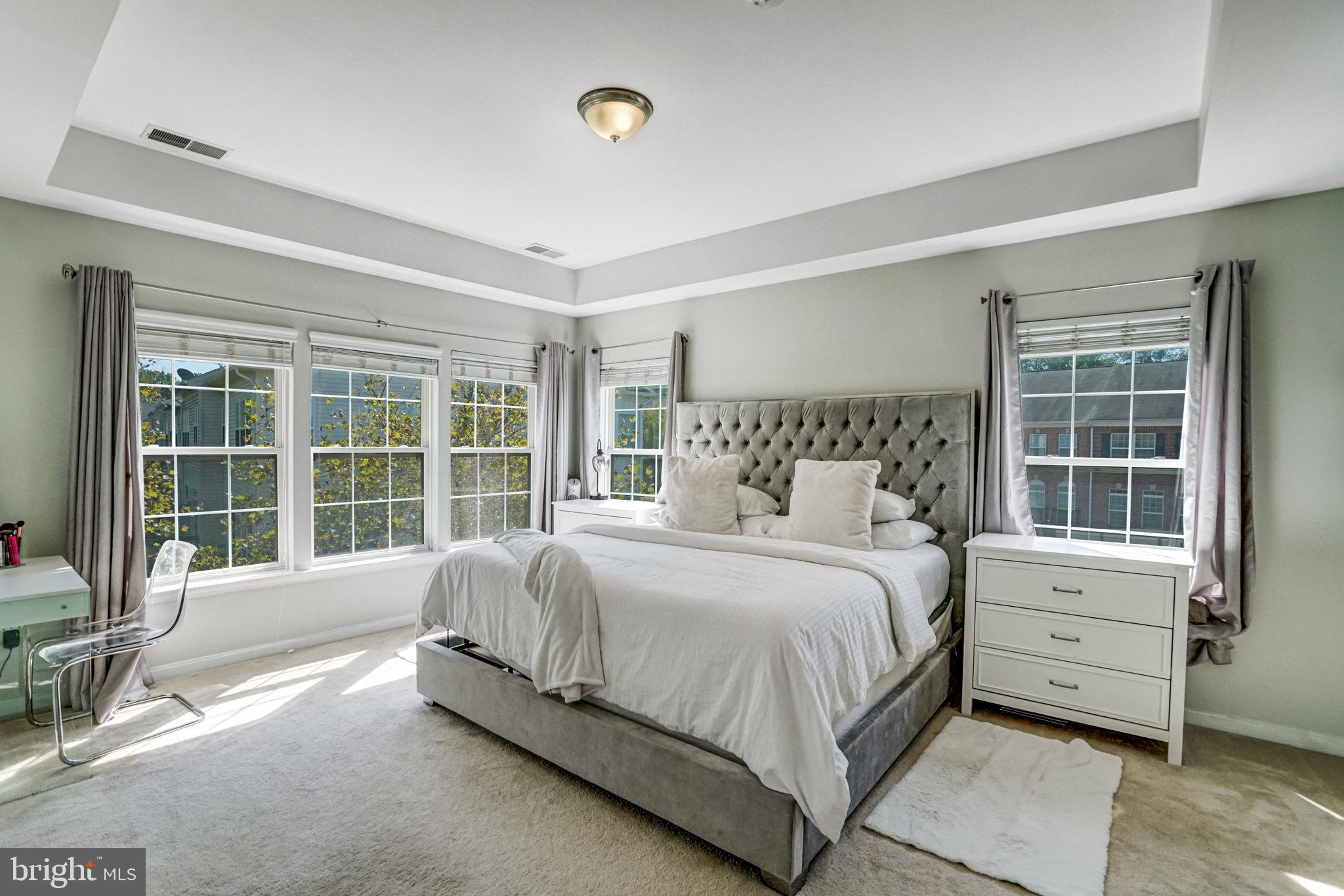 8535 WYNGATE MANOR COURT