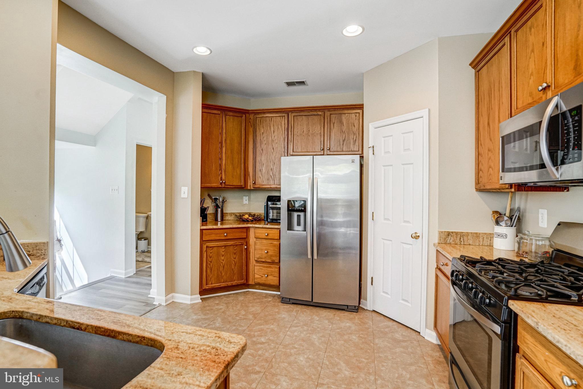 8535 WYNGATE MANOR COURT