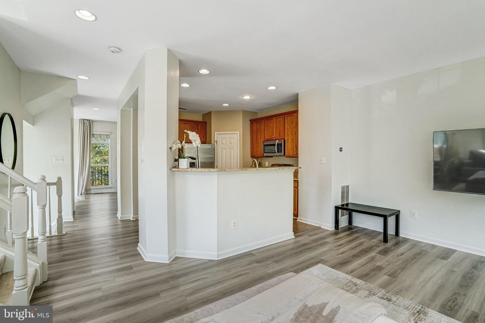 8535 WYNGATE MANOR COURT