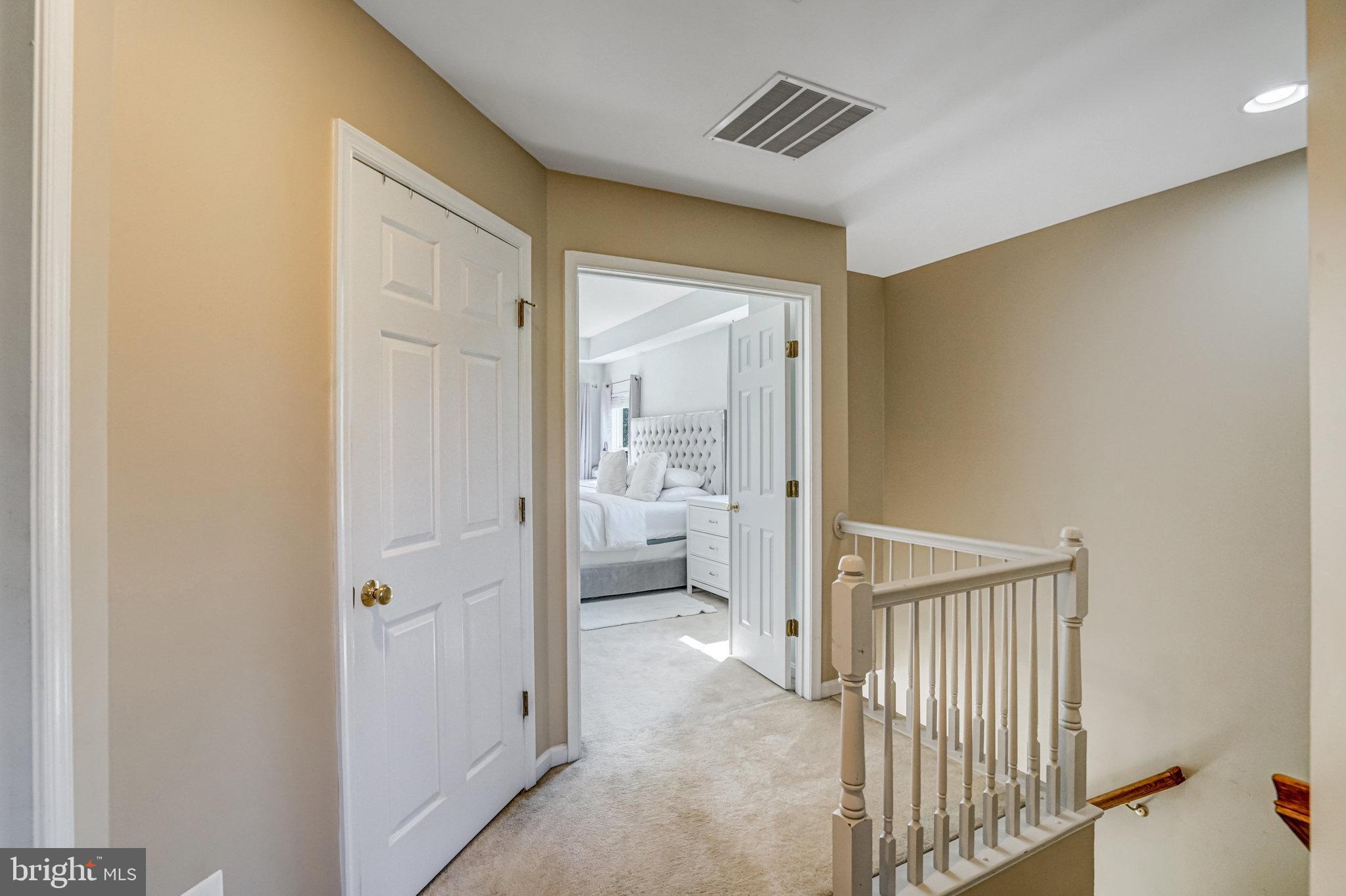 8535 WYNGATE MANOR COURT