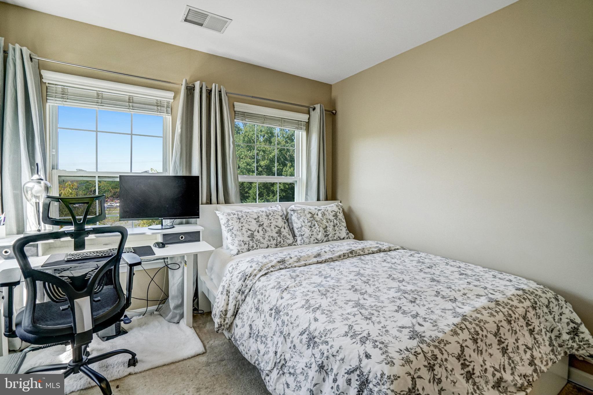 8535 WYNGATE MANOR COURT