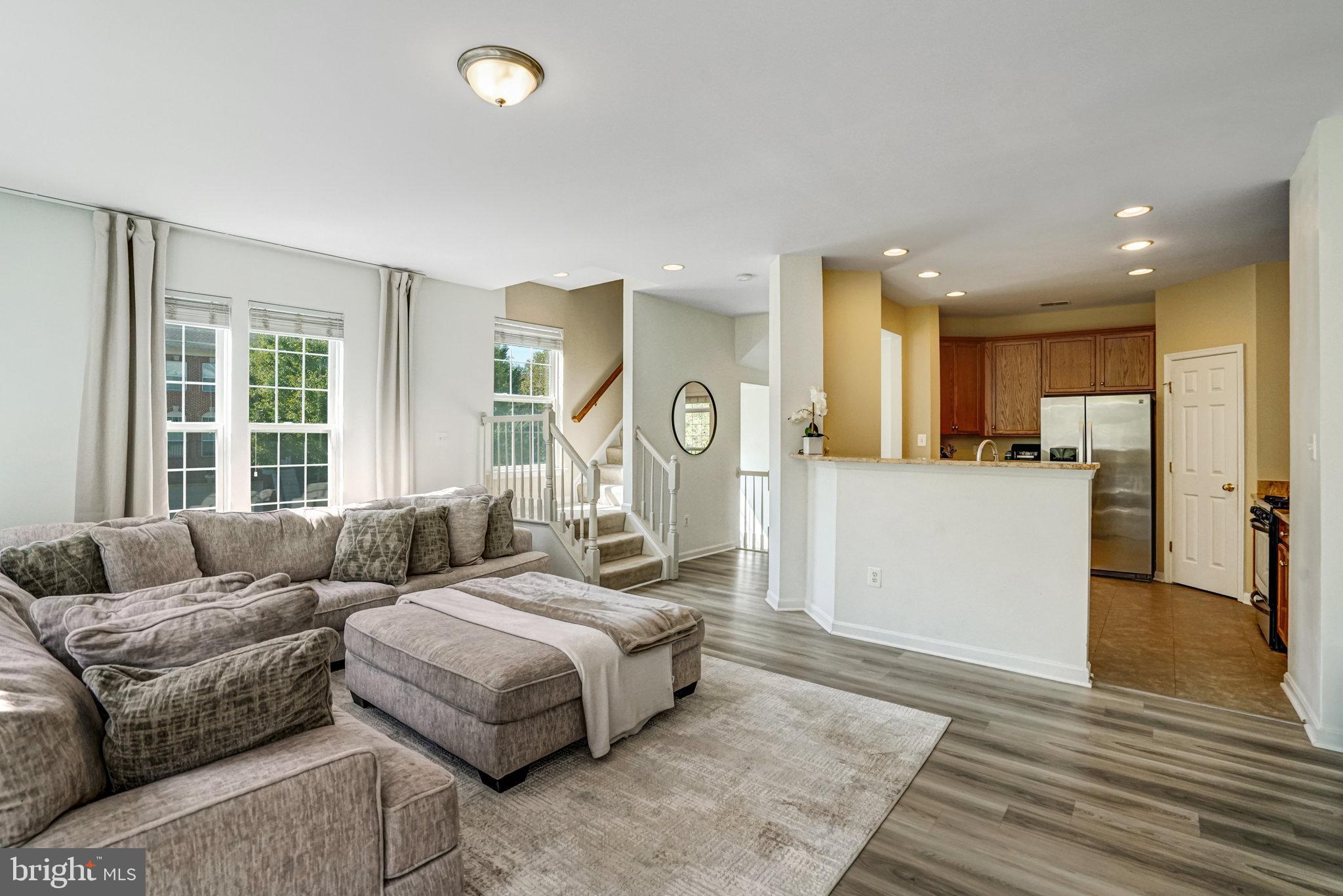 8535 WYNGATE MANOR COURT