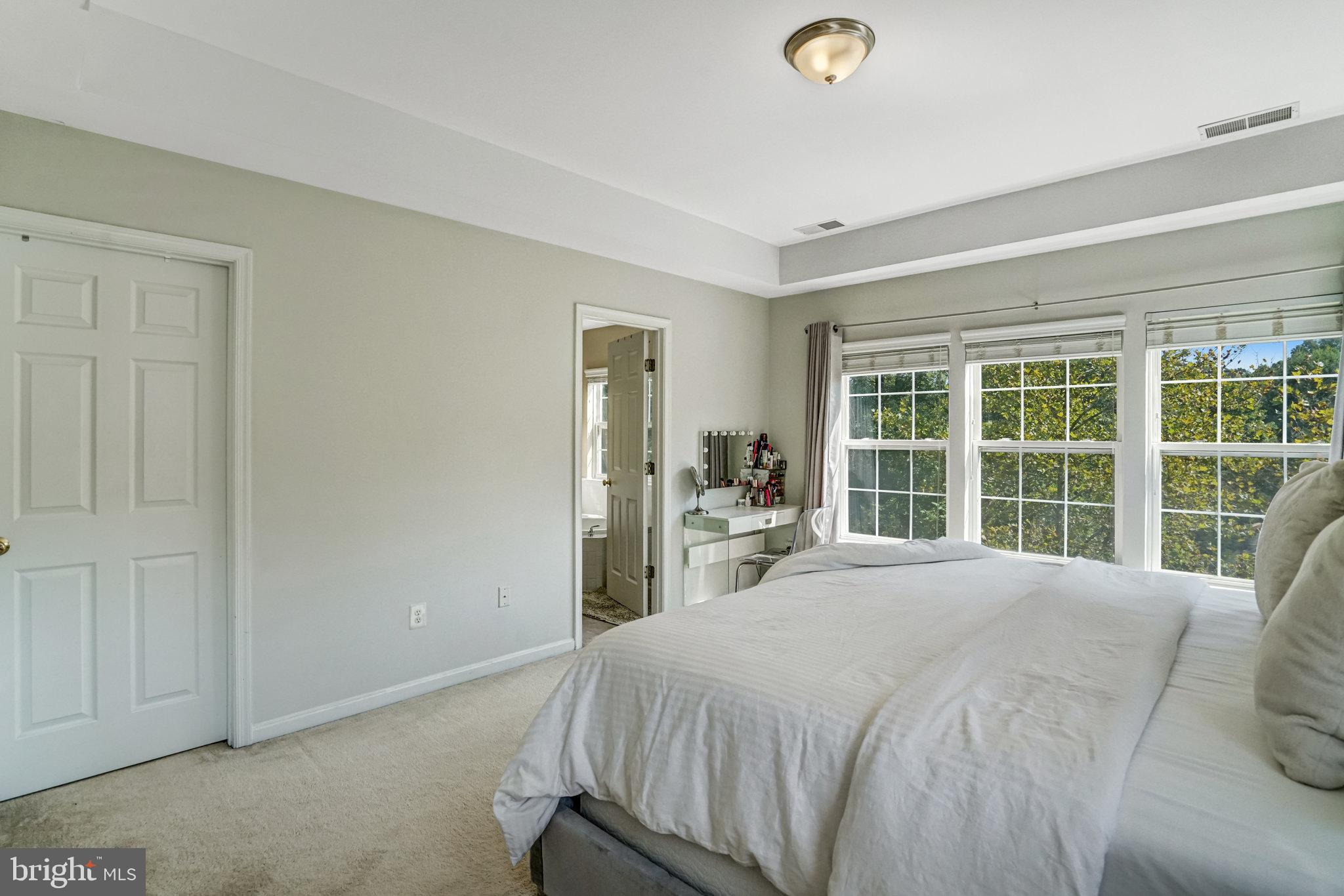 8535 WYNGATE MANOR COURT