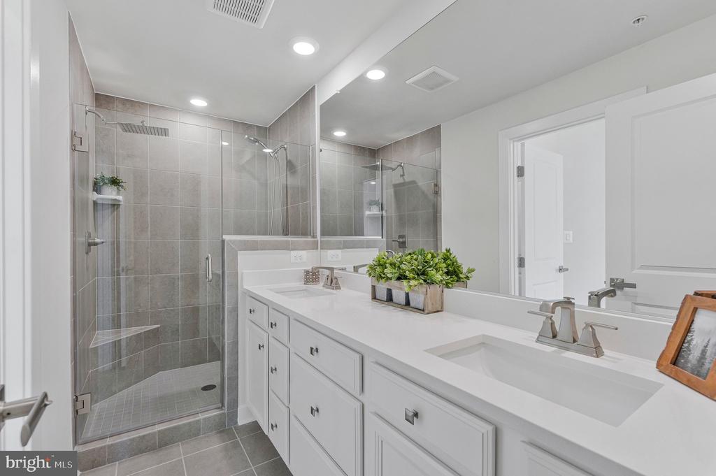 13270 WOODLAND PARK ROAD 3J
