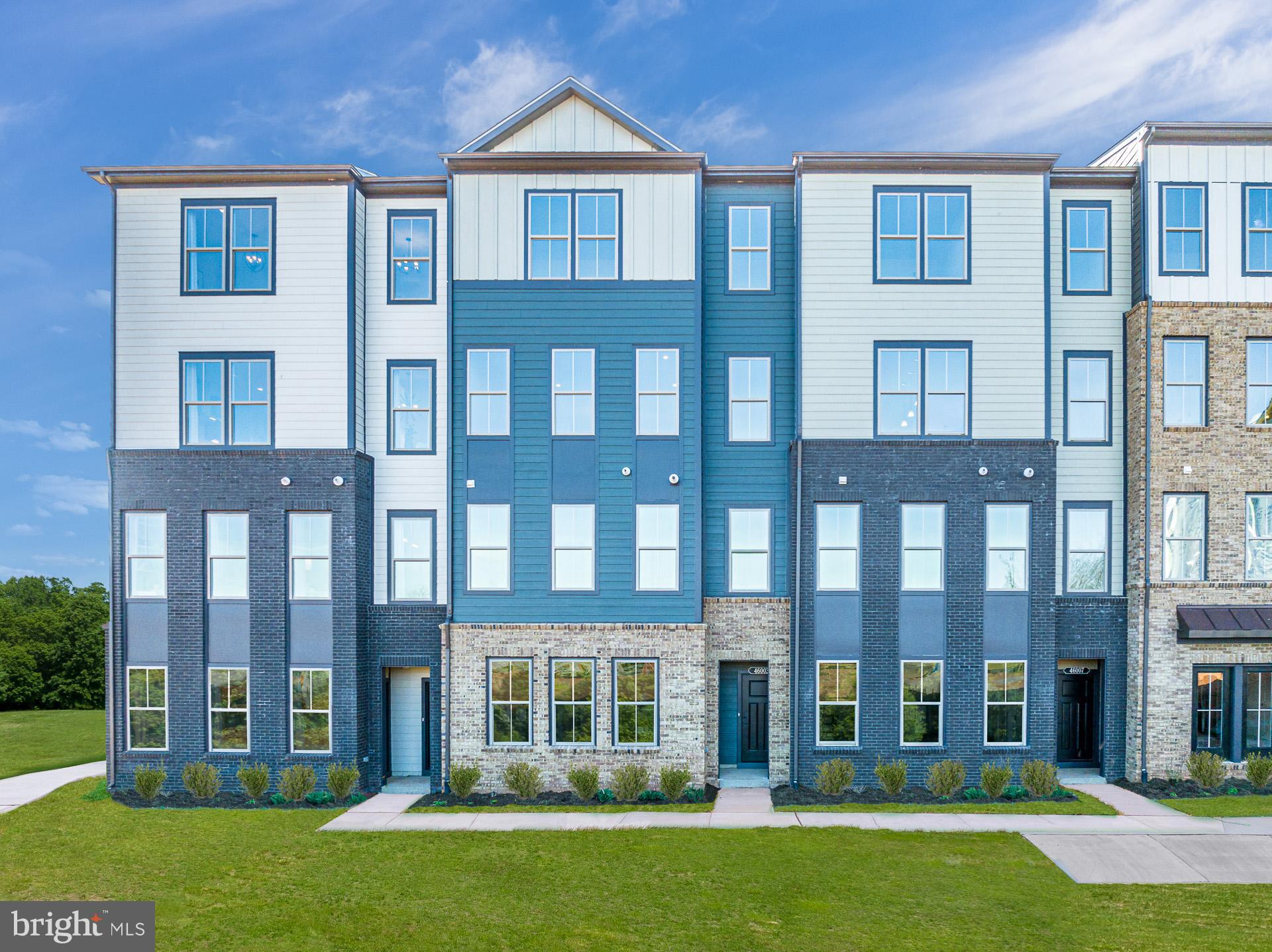 20941 Bluebird Square