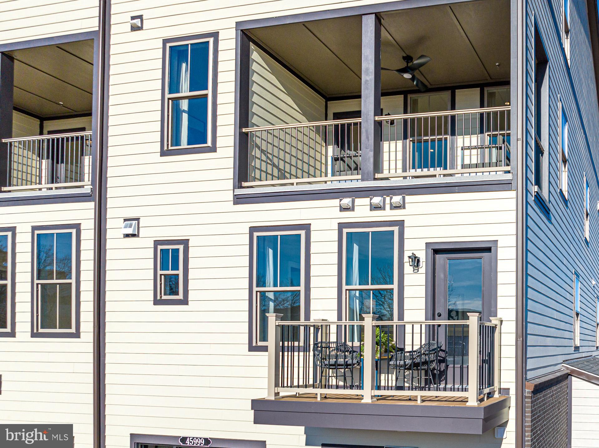 20941 Bluebird Square