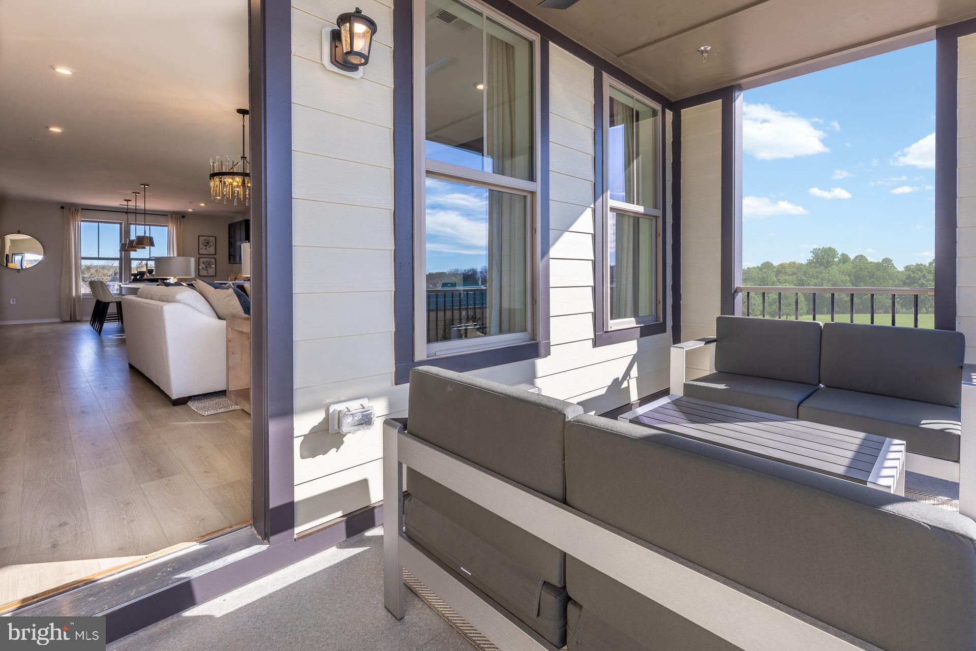 20941 Bluebird Square