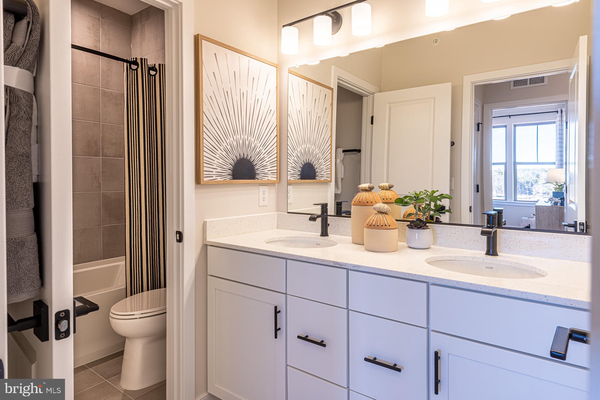 20941 Bluebird Square