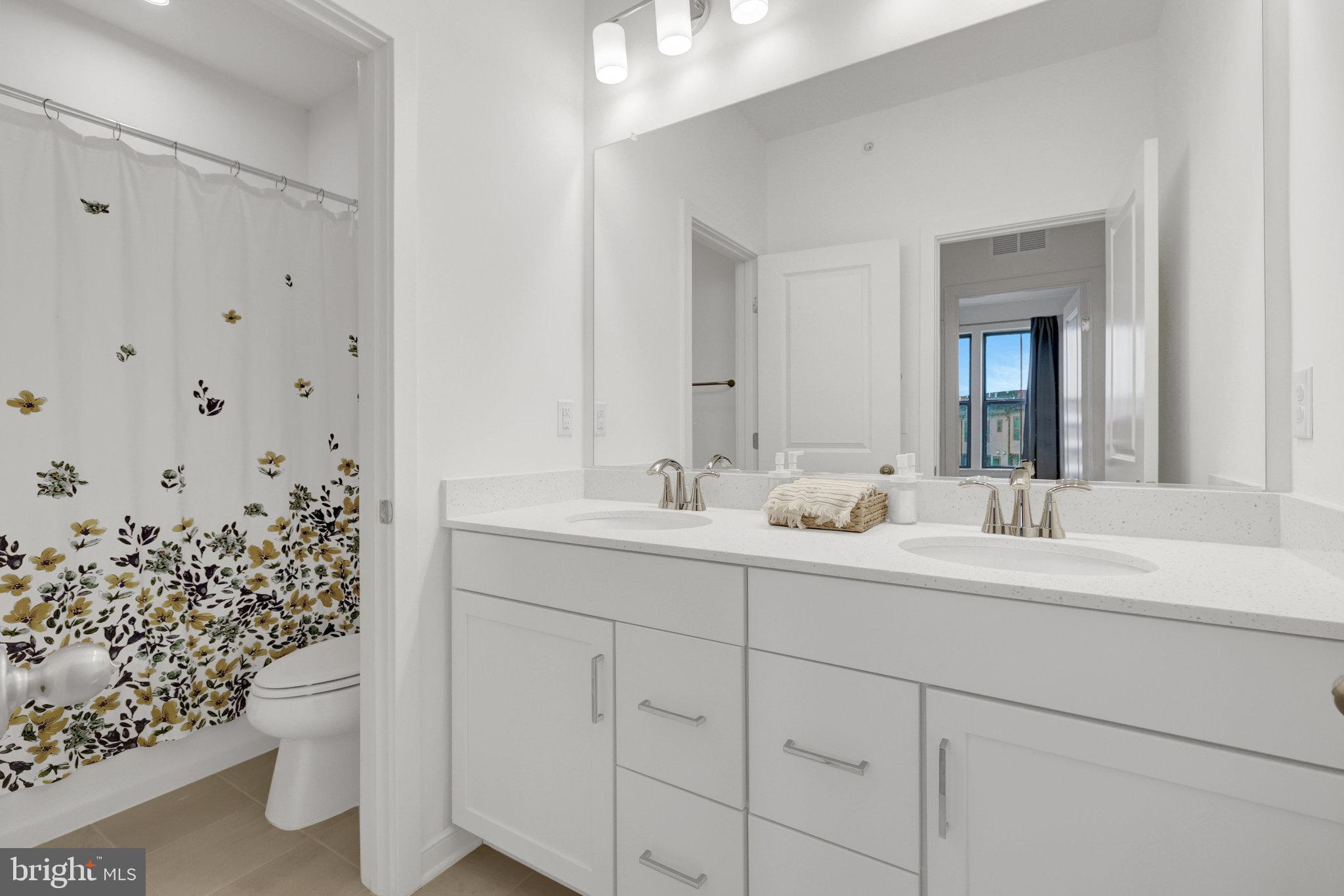 20941 BLUEBIRD SQUARE